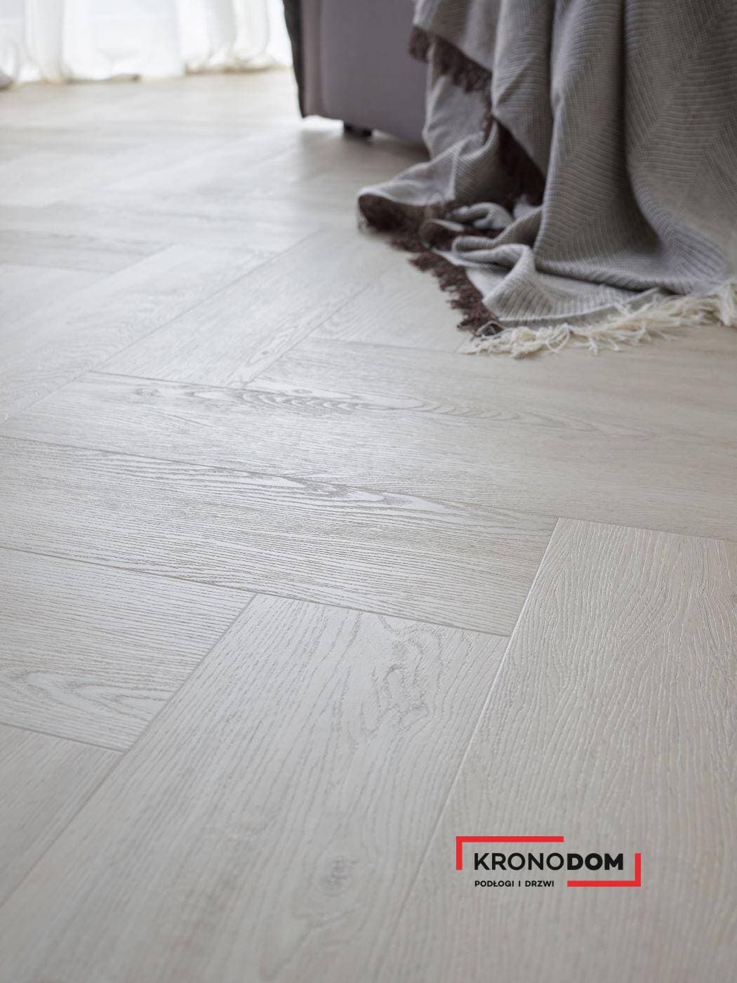 Panele winylowe VOX REGA HERRINGBONE denver oak 6067550 klasa 33, gr.6mm, 4V (1op.=16szt.=1,4018m2) jodełka 6