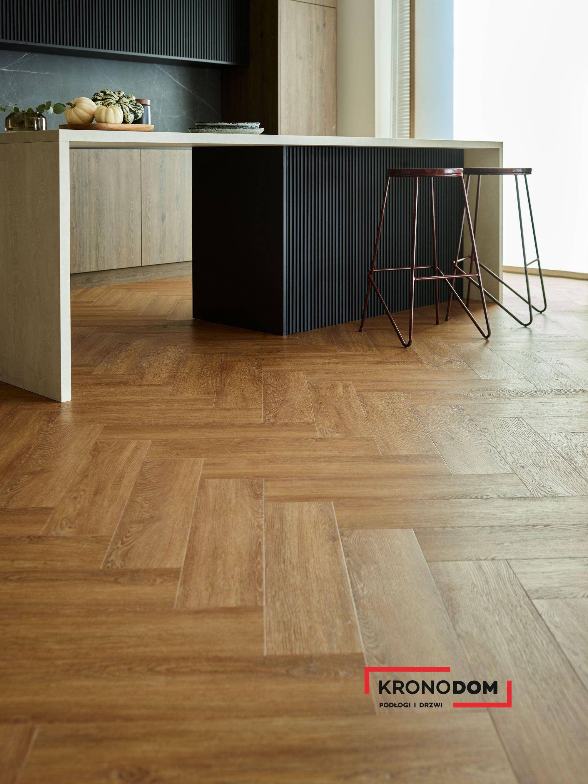 Panele winylowe VOX REGA HERRINGBONE phoenix oak 6067554 klasa 33, gr.6mm, 4V (1op.=16szt.=1,4018m2) jodełka 3