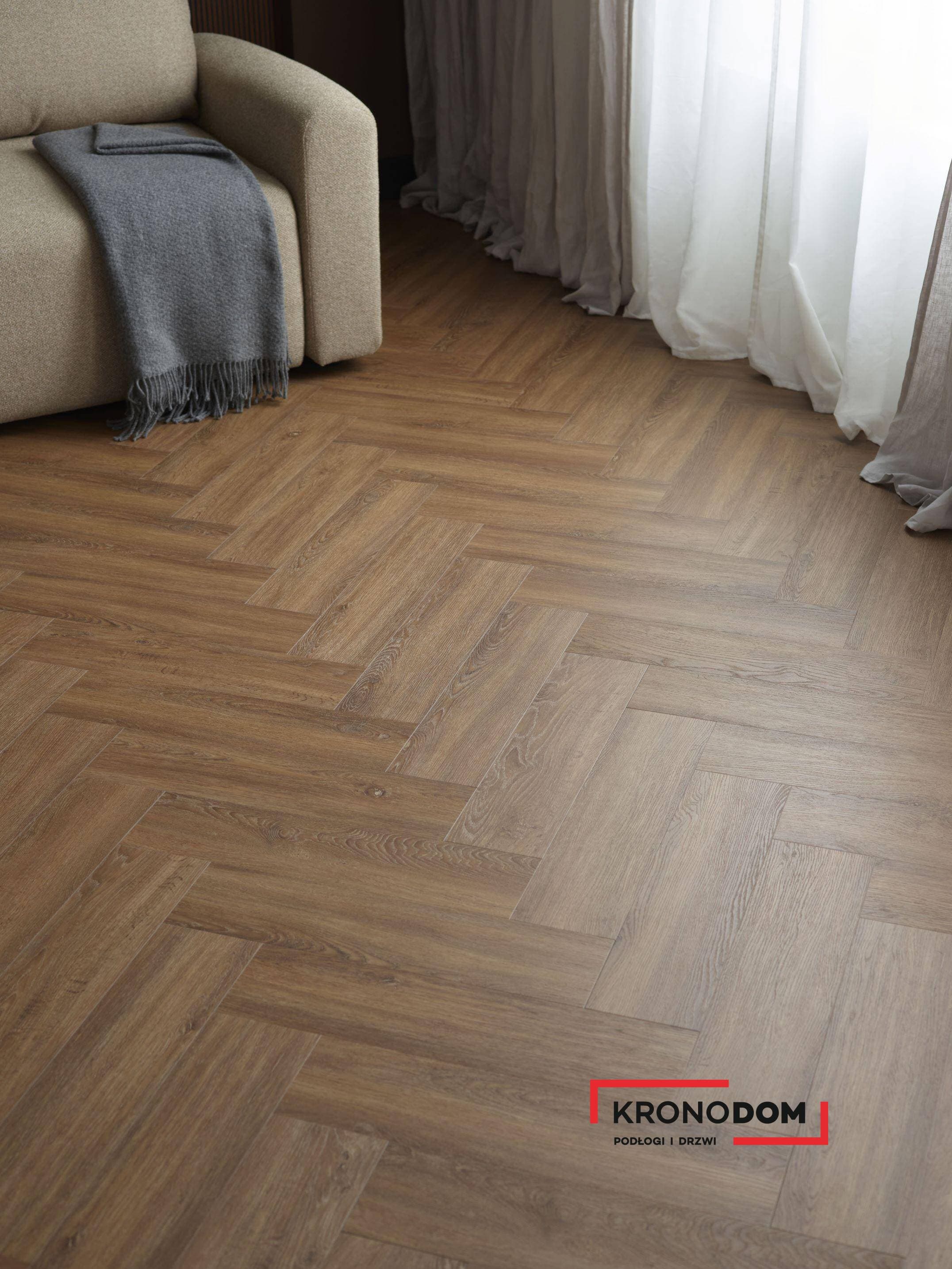 Panele winylowe VOX REGA HERRINGBONE nevada oak 6067555 klasa 33, gr.6mm, 4V (1op.=16szt.=1,4018m2) jodełka 6