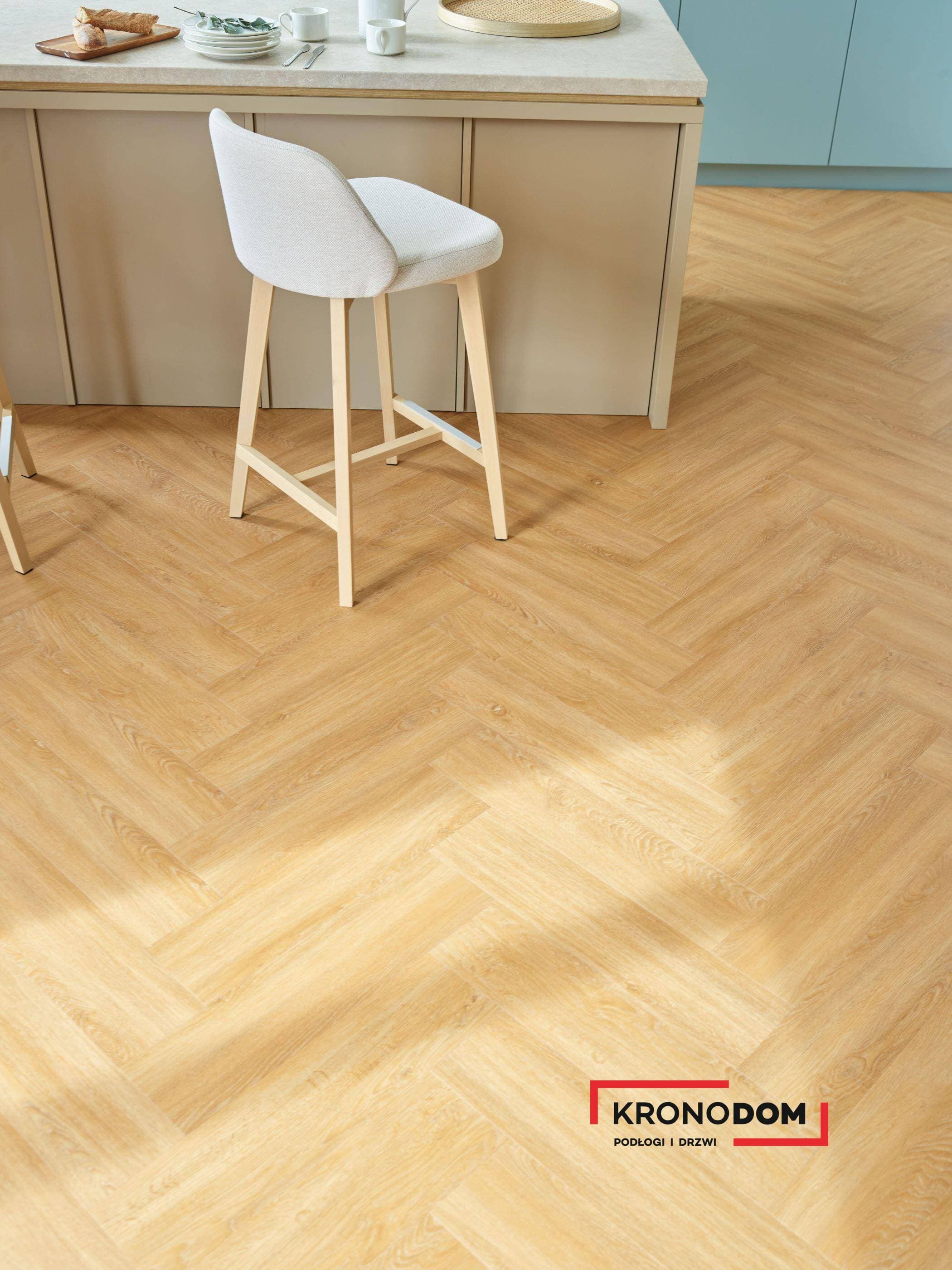 Panele winylowe VOX REGA HERRINGBONE utah oak 6067556 klasa 33, gr.6mm, 4V (1op.=16szt.=1,4018m2) jodełka 3