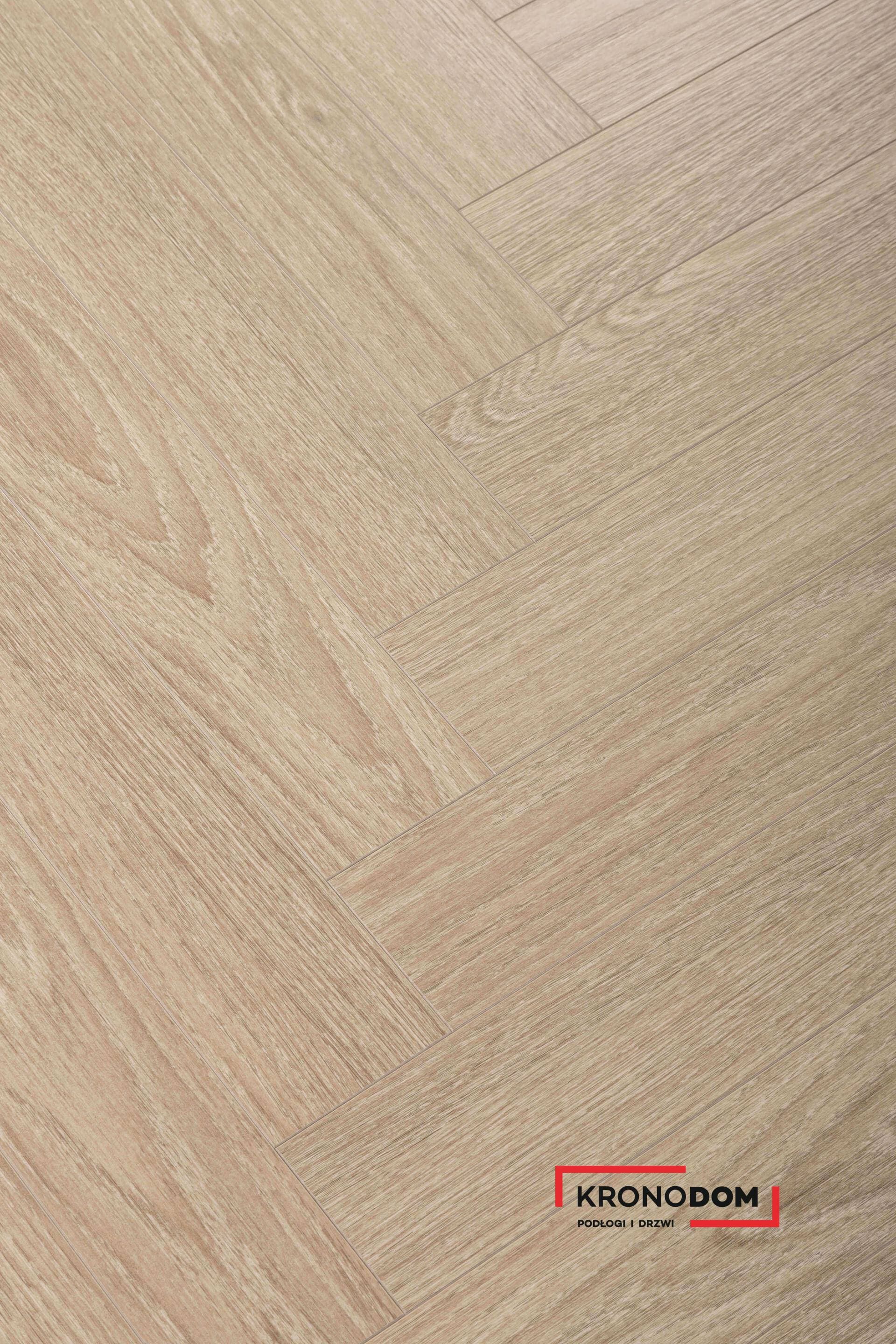 Panele podłogowe PREMIUM FLOOR MAISON+ dąb wersalski 87616 AC5, gr.8mm, 4V (1 opk.=24szt.=1,02m2) jodełka klepka A