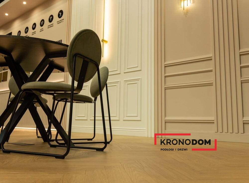 Panele podłogowe PREMIUM FLOOR MAISON+ dąb wersalski 87616 AC5, gr.8mm, 4V (1 opk.=24szt.=1,02m2) jodełka klepka B 6