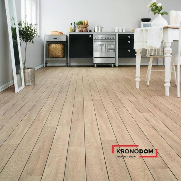 Panele podłogowe BERRY ALLOC HPF ORIGINAL CORE white oiled oak shipdeck 2 strip 62002961, AC6, gr.9mm (1opk=9szt.=2,15m2) NOWOŚĆ 2025 3