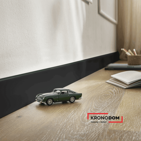 Listwa przypodłogowa ARBITON FORTINO czarna 200 wysokość 8 cm, szerokość krycia 1,6 cm, dł 2200mm (NCS S1502-Y50R)