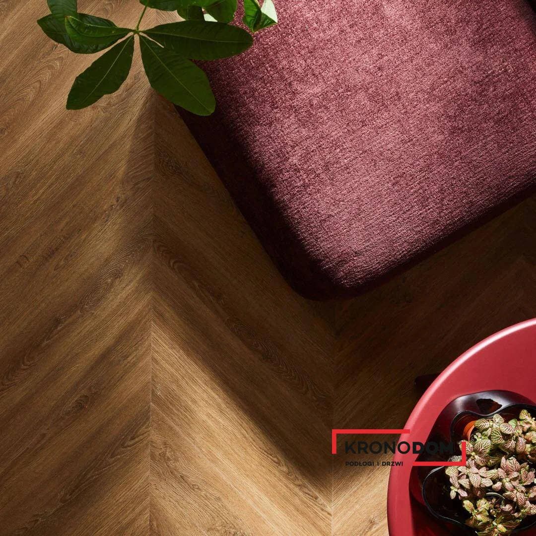 Panele winylowe VOX VINTRA CHEVRON SPC Calvi Oak 6077614 klasa 33, gr.6mm, 4V (1op=18szt.=1,35 m2) jodełka francuska