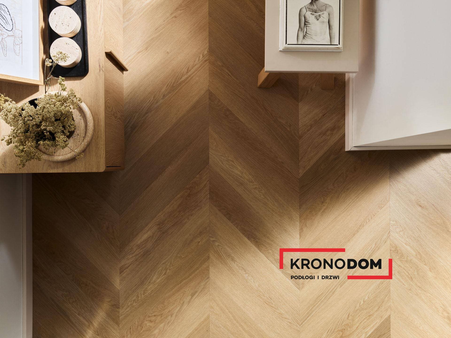 Panele winylowe VOX VINTRA CHEVRON SPC Nimes Oak 6077618 klasa 33, gr.6mm, 4V (1op=18szt.=1,35 m2) jodełka francuska