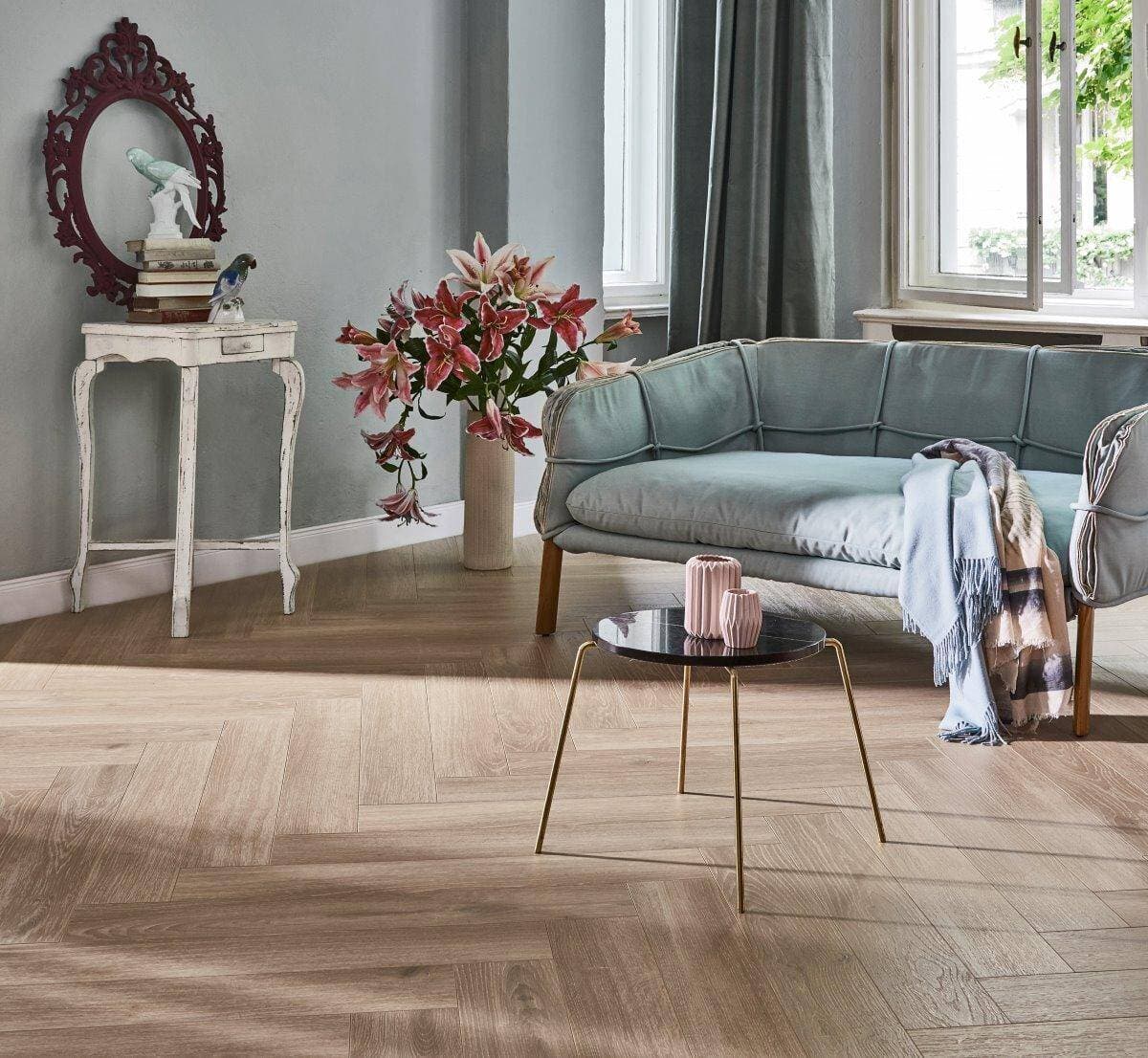 Panele podłogowe PARADOR TRENDTIME 3 oak skyline pearl grey 1747861 gr.8mm, AC4, 4V (1op=13szt.=1,595m2) jodełka 4
