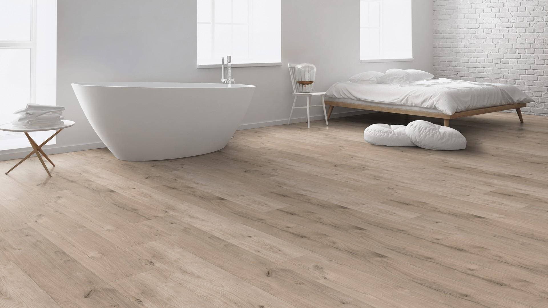 Panele podłogowe Kaindl CLASSIC STANDARD PLANK AQUA PRO dąb ferrara chillwond K2144, AC5, gr.8mm, 4V(1opk=9szt.=2,402m2) 16