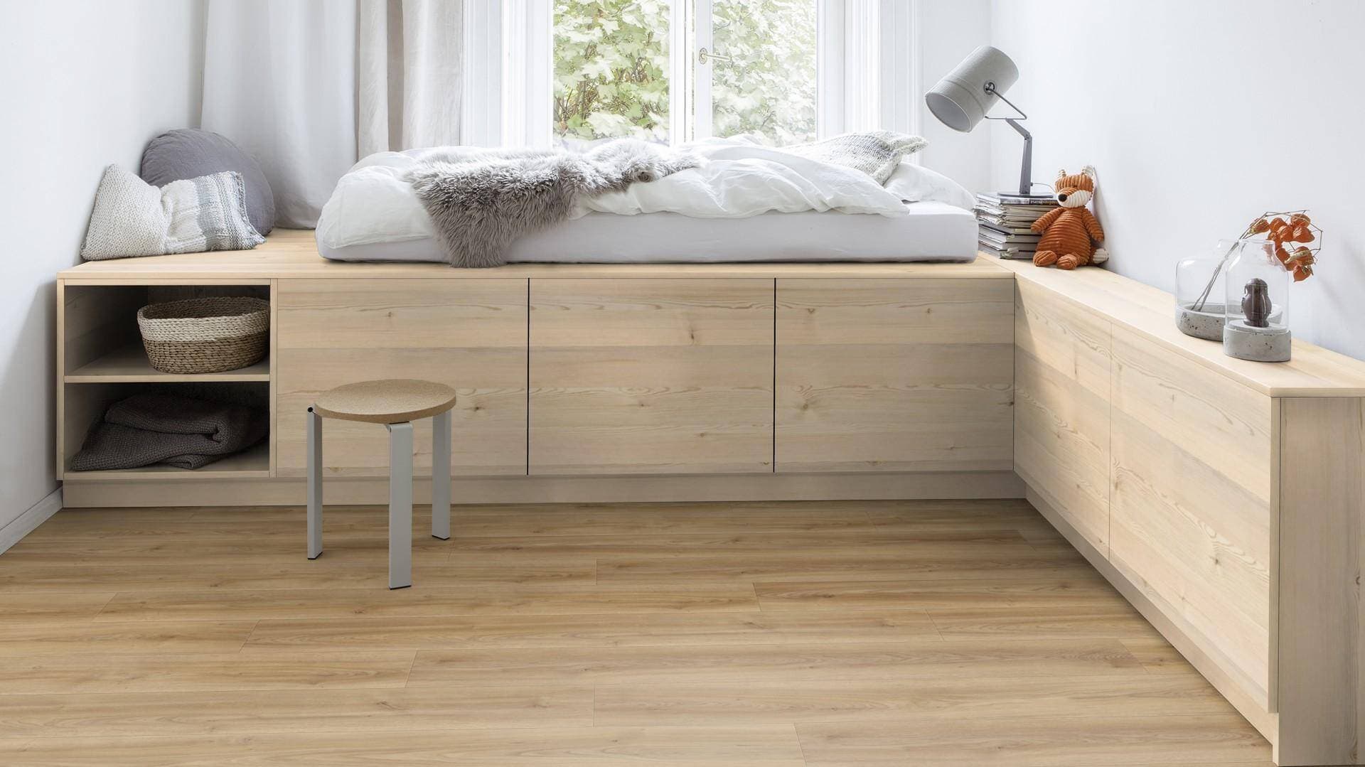 Panele podłogowe Kaindl NATURAL STANDARD PLANK AQUA PRO dąb cordoba elegante K2239, AC5, gr.8mm, 4V(1opk=9szt.=2,402m2) 13
