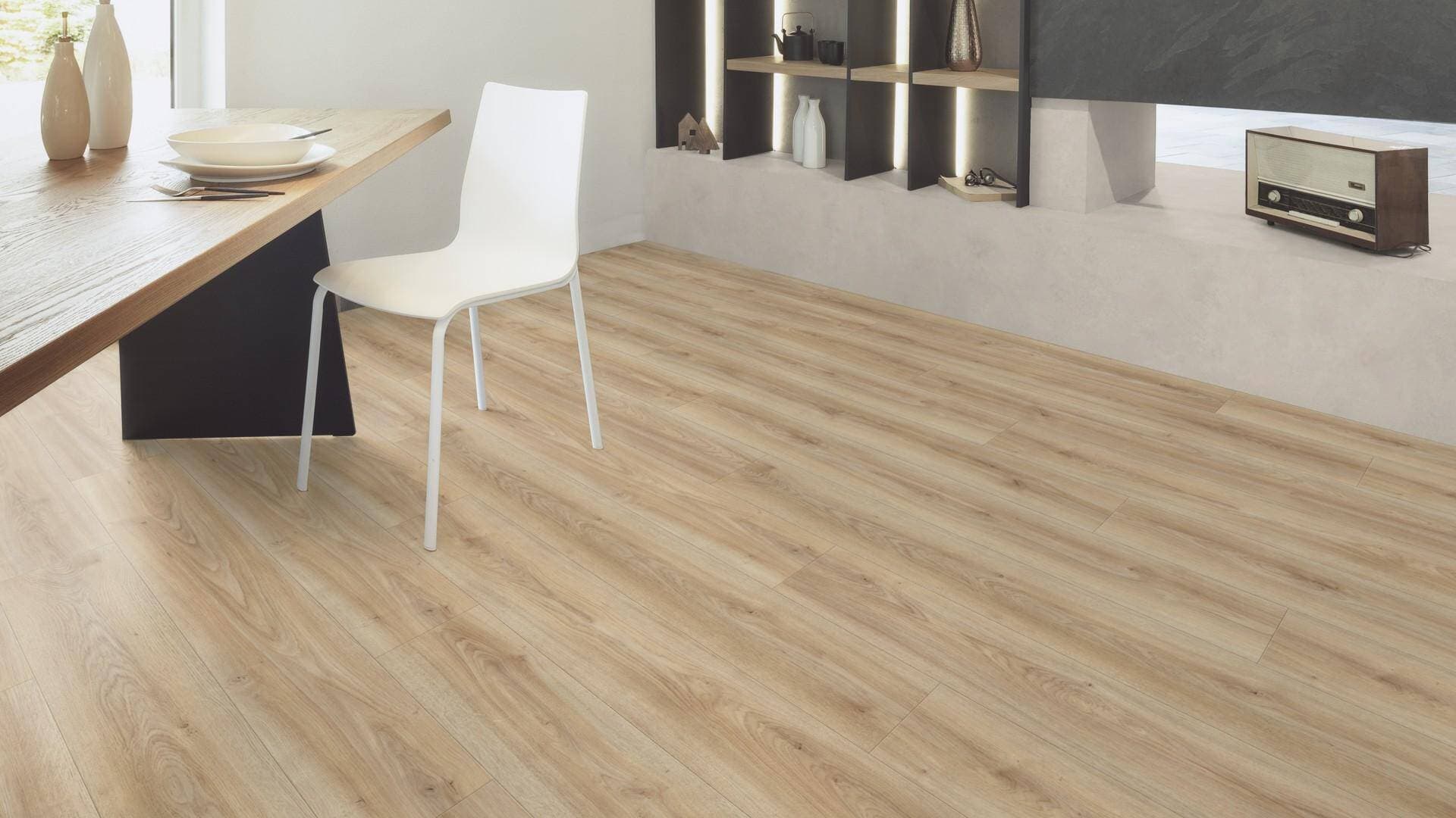 Panele podłogowe Kaindl NATURAL STANDARD PLANK AQUA PRO dąb cordoba crema K2241, AC5, gr.8mm, 4V(1opk=9szt.=2,402m2) 17