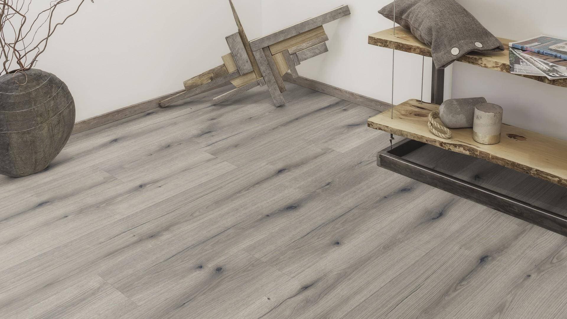 Panele podłogowe Kaindl NATURAL STANDARD PLANK AQUA PRO dąb evoke knot solano K5576, AC5, gr.8mm, 4V(1opk=9szt.=2,402m2) 13