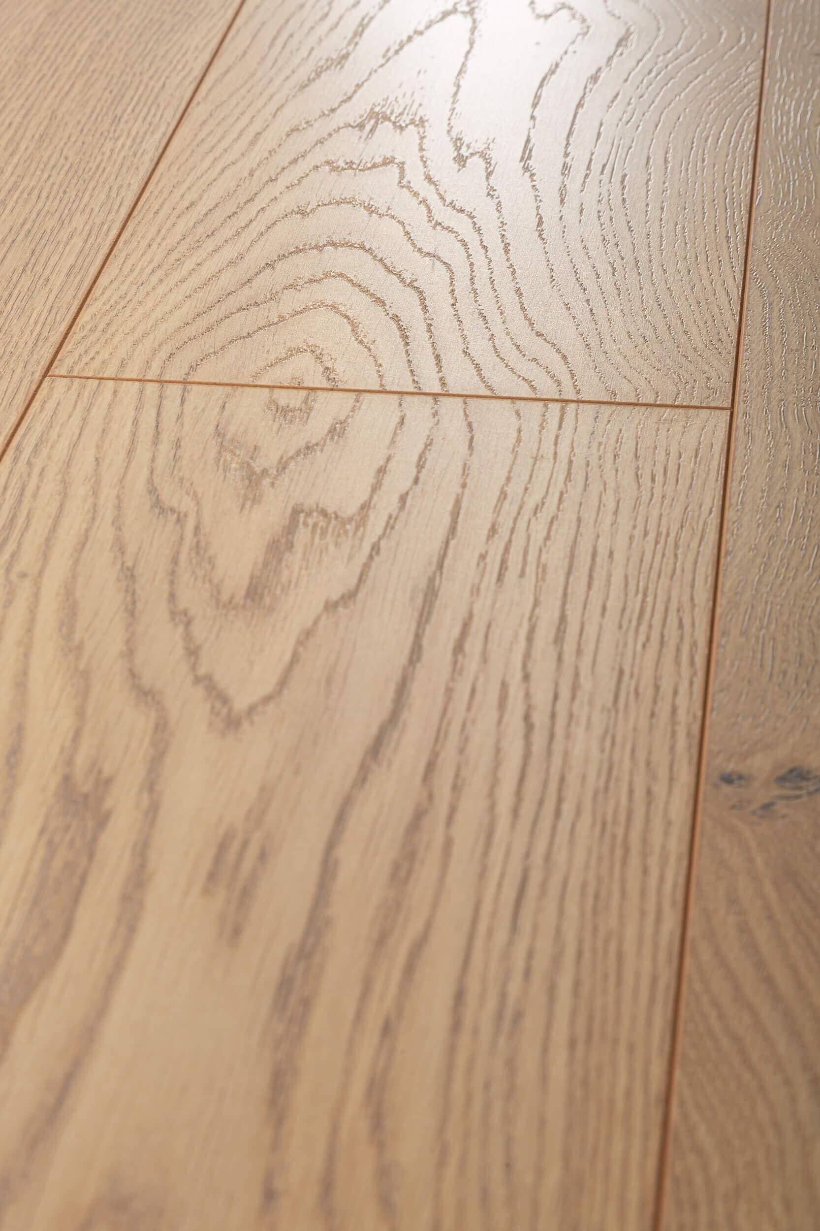 Panele podłogowe PREMIUM FLOOR ULTRA PLUS dąb jantar 87718 AC5, gr.8mm, 4V (1 opk.=9szt.=2,179m2) 4