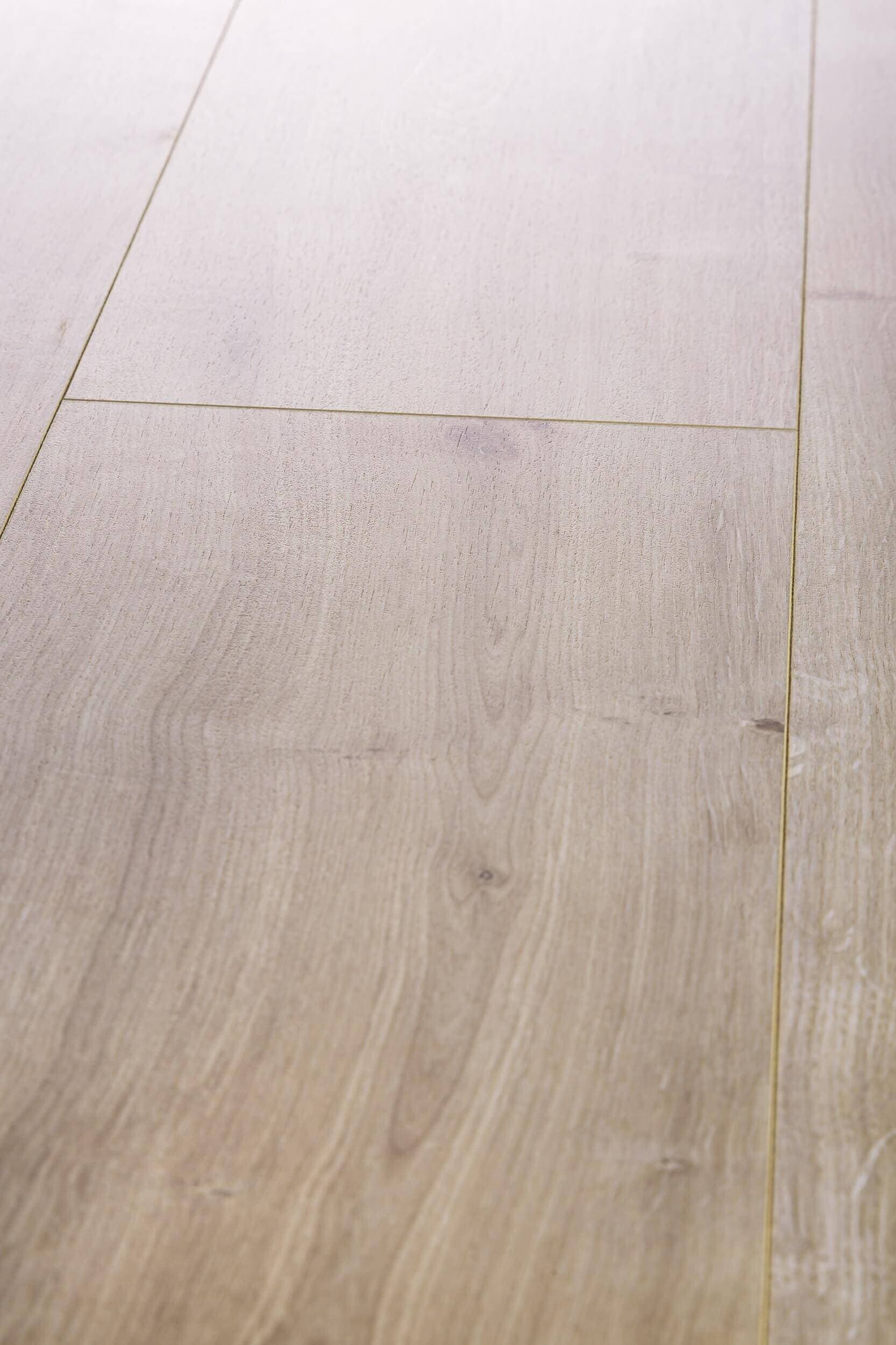 Panele podłogowe PREMIUM FLOOR LEGEND dąb piaskowy 88542 AC4, gr.8mm, 4V (1 opk.=10szt.=2,493m2) 4