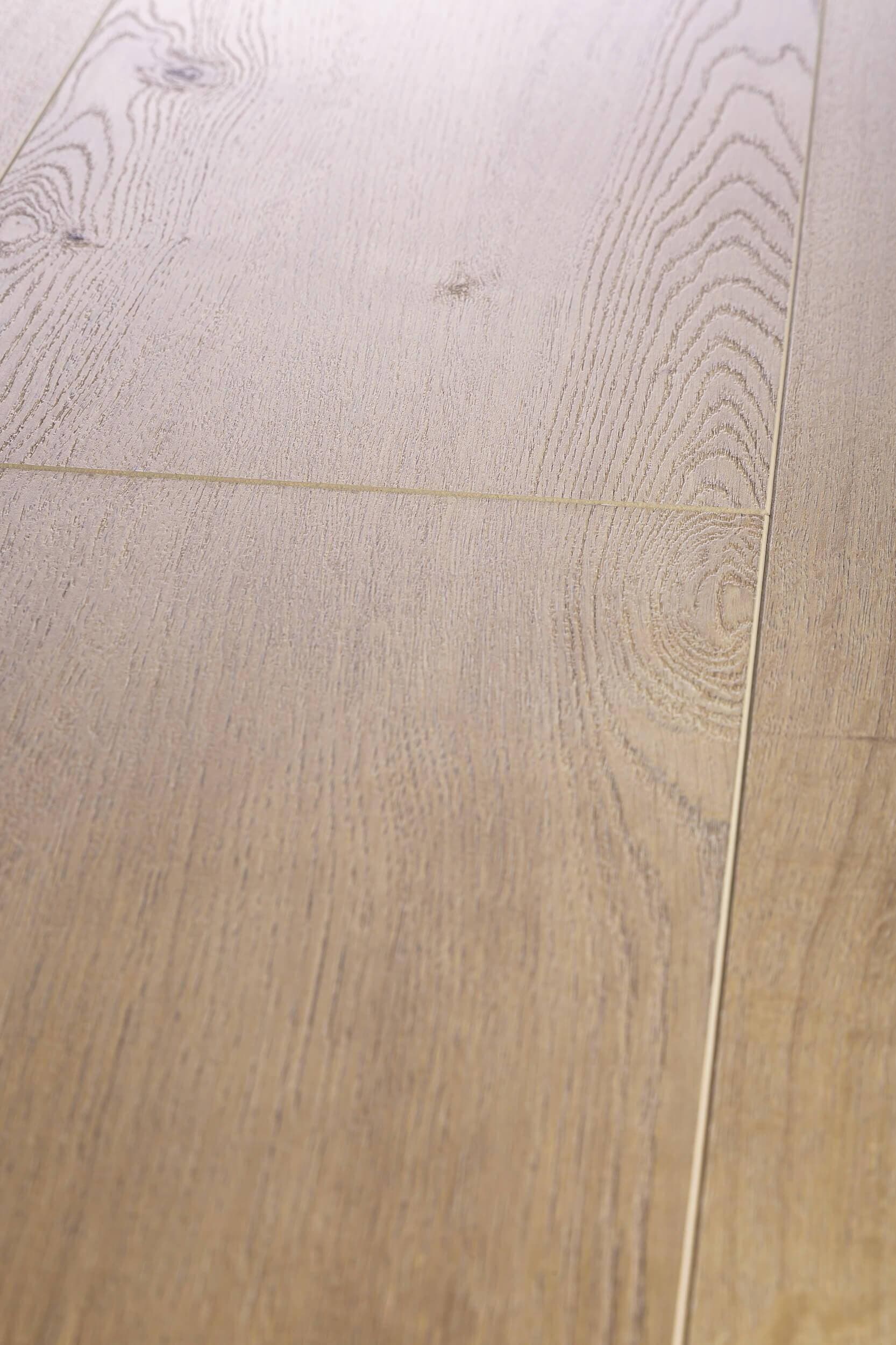 Panele podłogowe PREMIUM FLOOR ULTRA PLUS dąb słowiański 88648 AC5, gr.8mm, 4V (1 opk.=9szt.=2,179m2) 4
