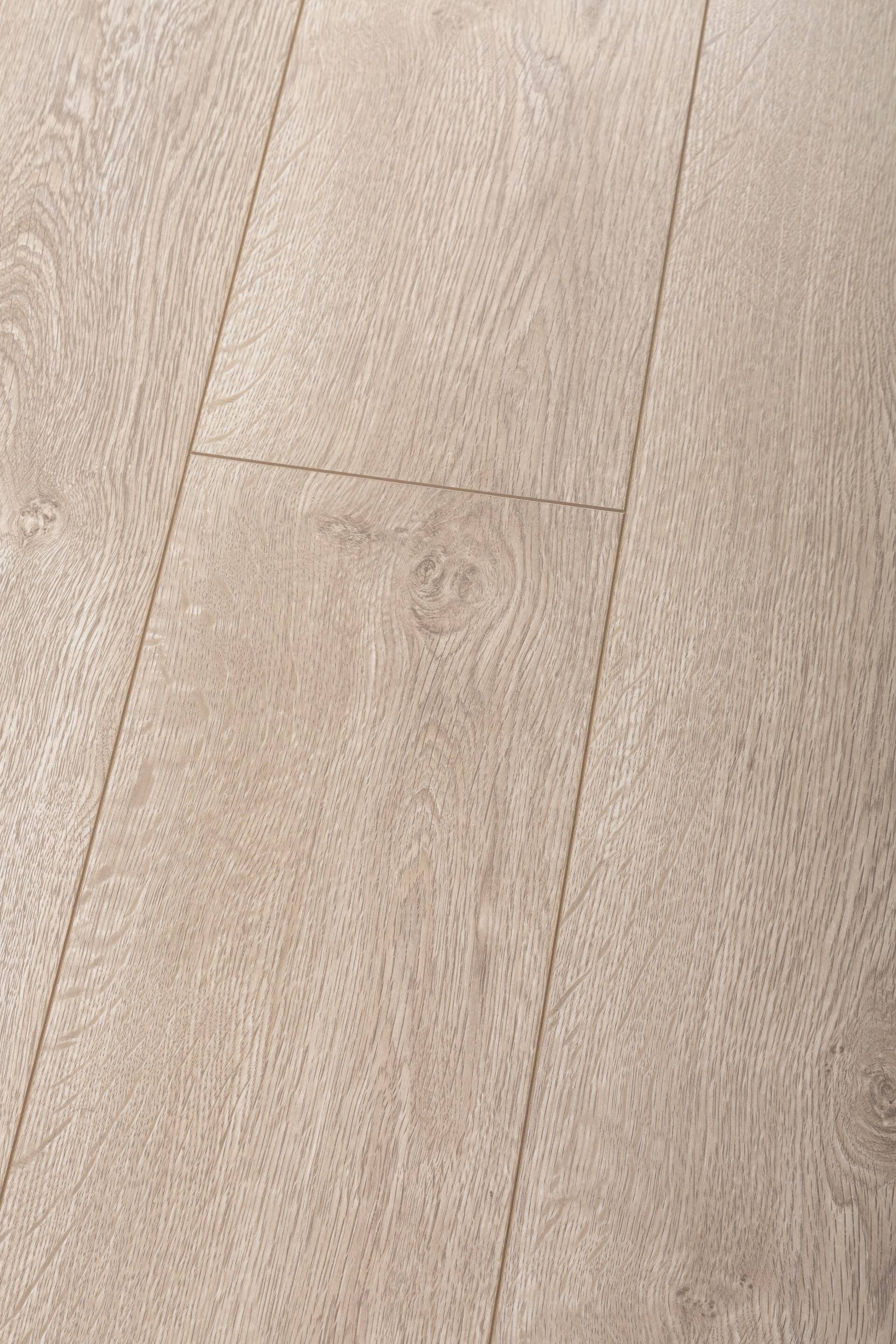 Panele podłogowe PREMIUM FLOOR HYDRO72 dąb spokojny 88237 AC4, gr.8mm, 4V (1 opk.=9szt.=2,20m2) 2