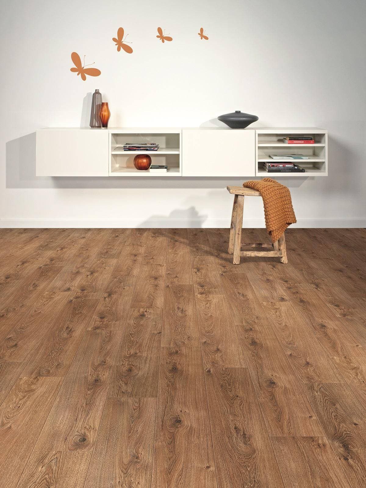 Panele podłogowe PREMIUM FLOOR ULTRA PLUS dąb francuski 87366 AC5, gr.8mm, 4V (1 opk.=9szt.=2,179m2) 2