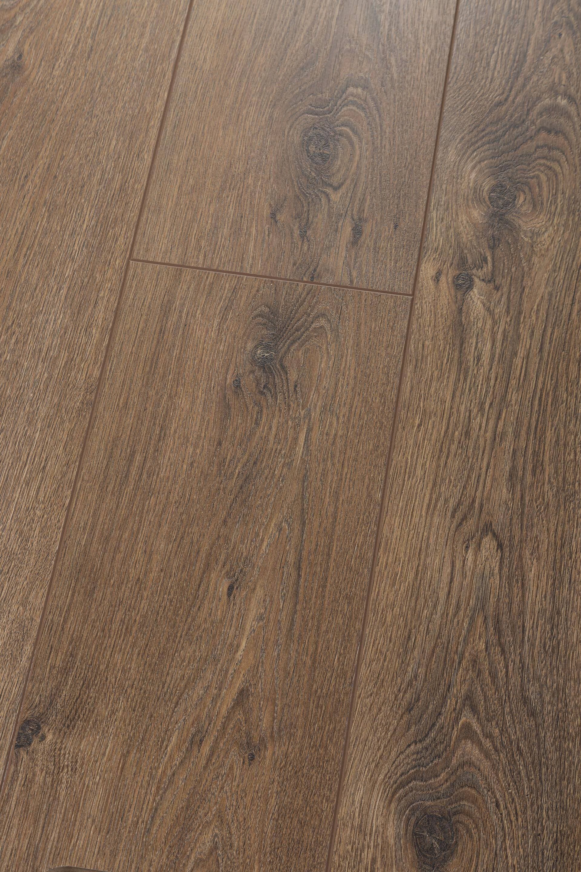 Panele podłogowe PREMIUM FLOOR ULTRA PLUS dąb francuski 87366 AC5, gr.8mm, 4V (1 opk.=9szt.=2,179m2) 4