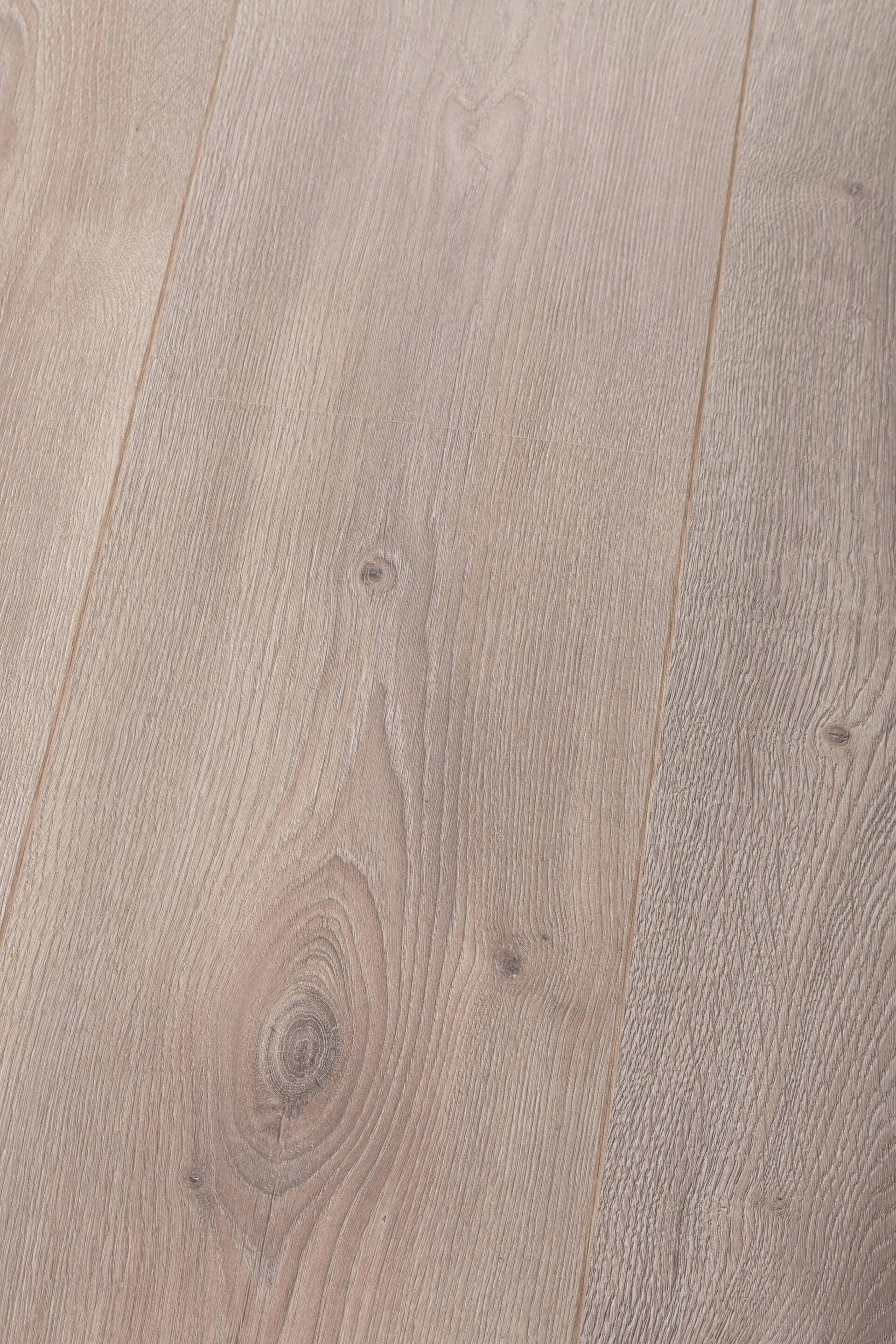 Panele podłogowe PREMIUM FLOOR AMPIO dąb garda 88016 AC4, gr.8mm, 4V (1 opk.=8szt.=2,461m2) 2