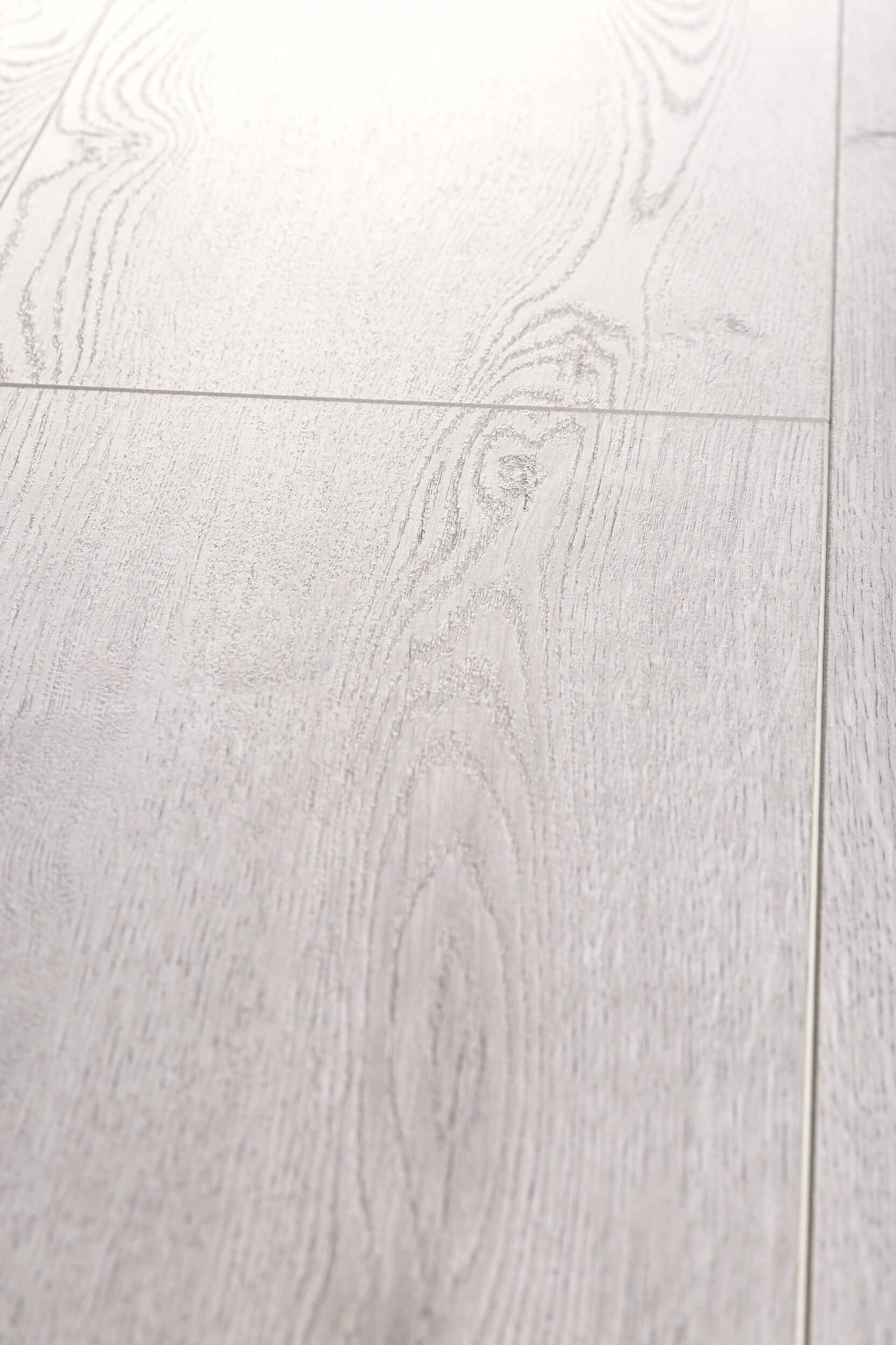 Panele podłogowe PREMIUM FLOOR ULTRA dąb biały 88743 AC4, gr.8mm, 4V (1 opk.=9szt.=2,179m2) 4