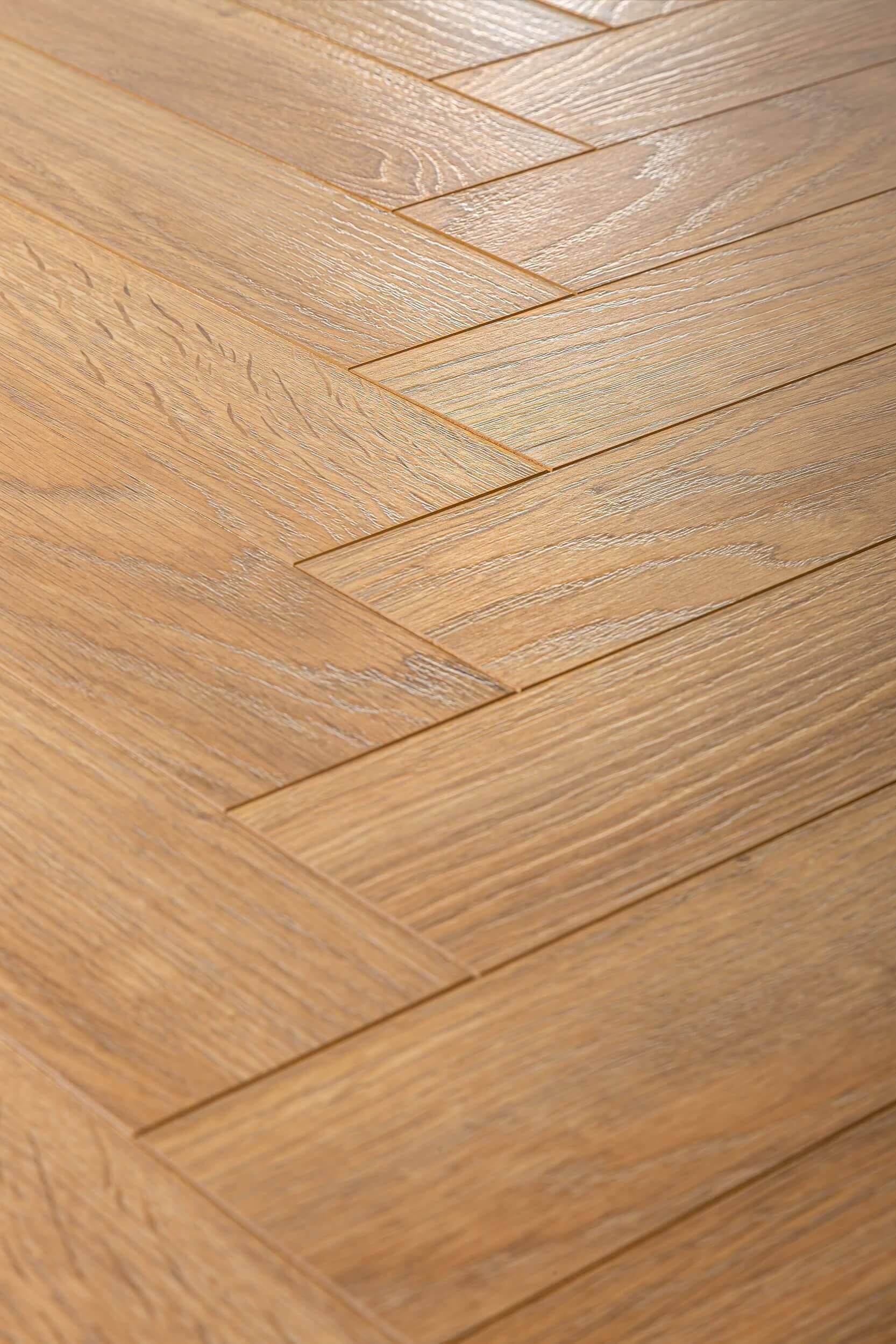 Panele podłogowe PREMIUM FLOOR MAISON+ dąb belweder 87047 AC5, gr.8mm, 4V (1 opk.=24szt.=1,02m2) jodełka klepka A 9