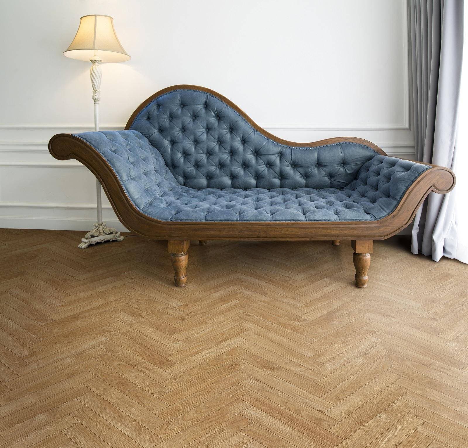 Panele podłogowe PREMIUM FLOOR MAISON+ dąb belweder 87047 AC5, gr.8mm, 4V (1 opk.=24szt.=1,02m2) jodełka klepka B 3