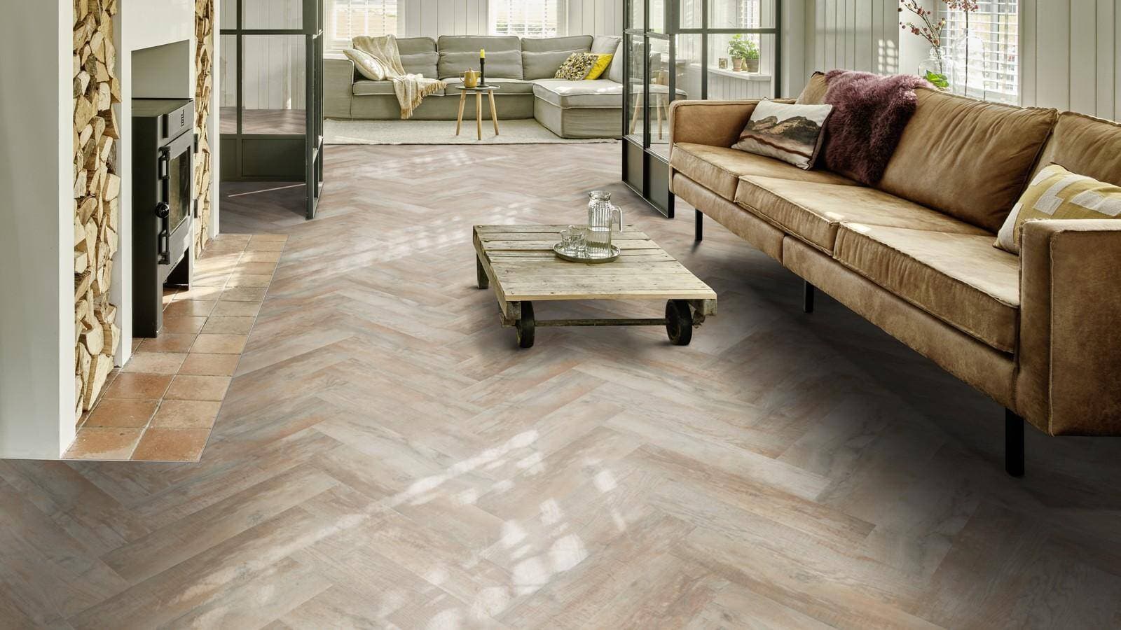 Panele winylowe MODULEO ROOTS 55 EIR Country Oak 54225 klasa 33, gr.2,5mm (1opk.=10szt.=2,40m2) jodełka 4