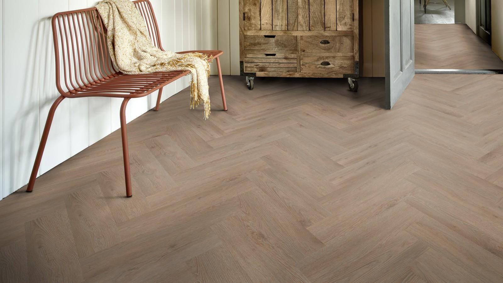 Panele winylowe MODULEO ROOTS 55 EIR Galtymore Oak 86851 gr.2,5mm (1opk.=10szt.=2,40m2) jodełka 4