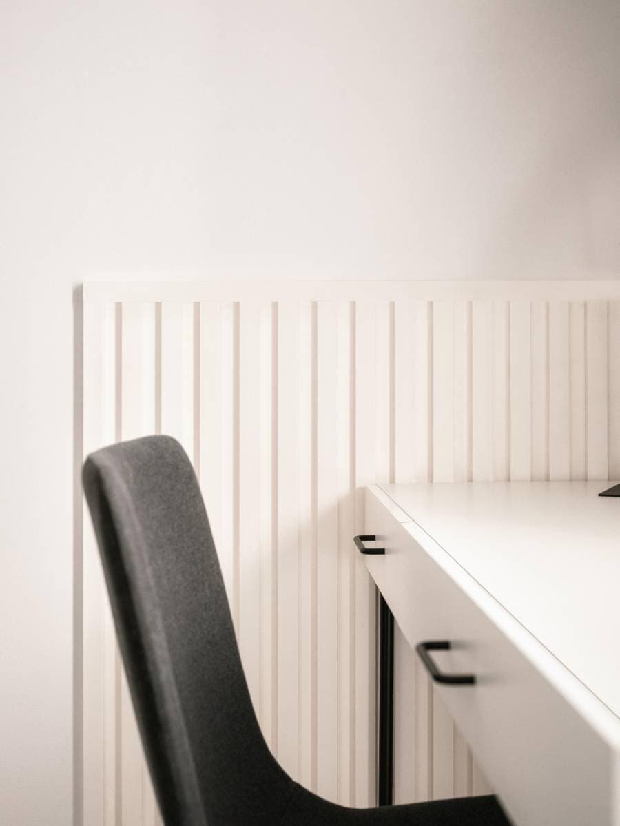 Panel listwowy VOX Linerio L-LINE white gr.21mm, szer.125mm*dł.2650 mm (1 szt.=0,3313 m2) 9