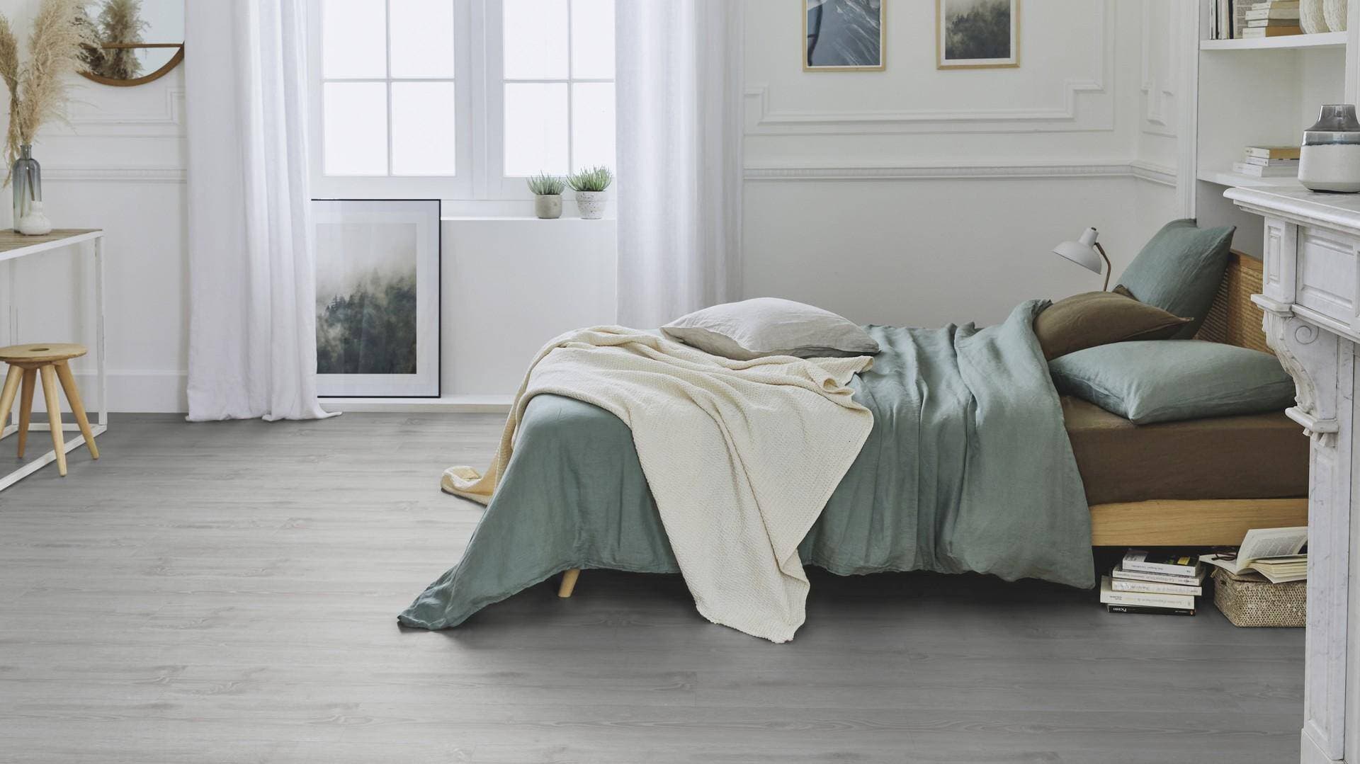 Panele winylowe Tarkett STARFLOOR SOLID 55 scandinavian oak medium grey 36021104 klasa 33, gr.5mm, 4V (1opk.=7szt.=1,61m2) 17
