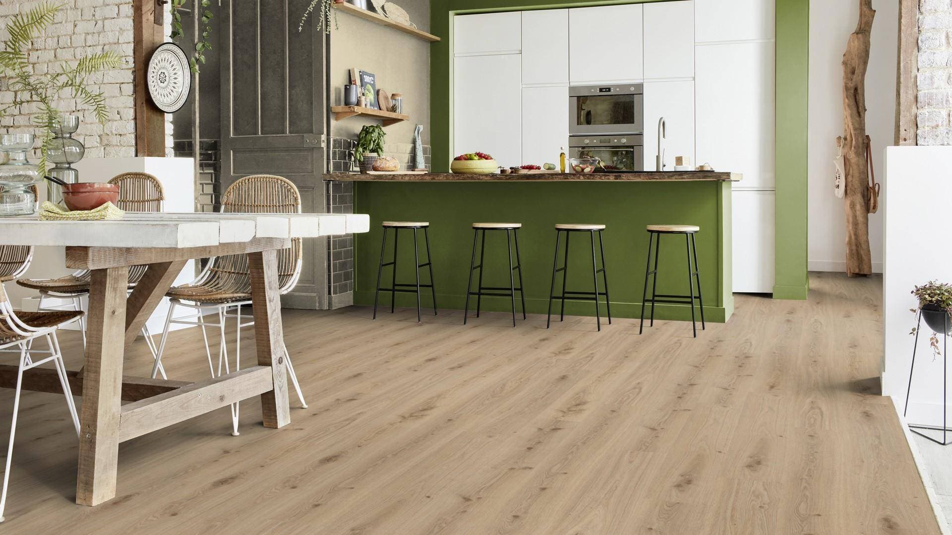 Panele winylowe Tarkett STARFLOOR ULTIMATE 55 delicate oak natural 35992023 gr.6,5mm, 4V (1opk.=6szt.=1,281m2) 2