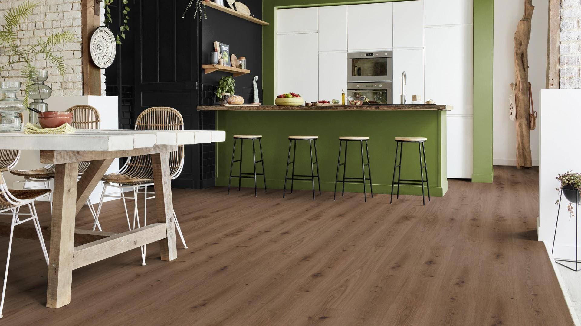 Panele winylowe Tarkett STARFLOOR ULTIMATE 55 delicate oak brown 35992025 gr.6,5mm, 4V (1opk.=6szt.=1,281m2) 3