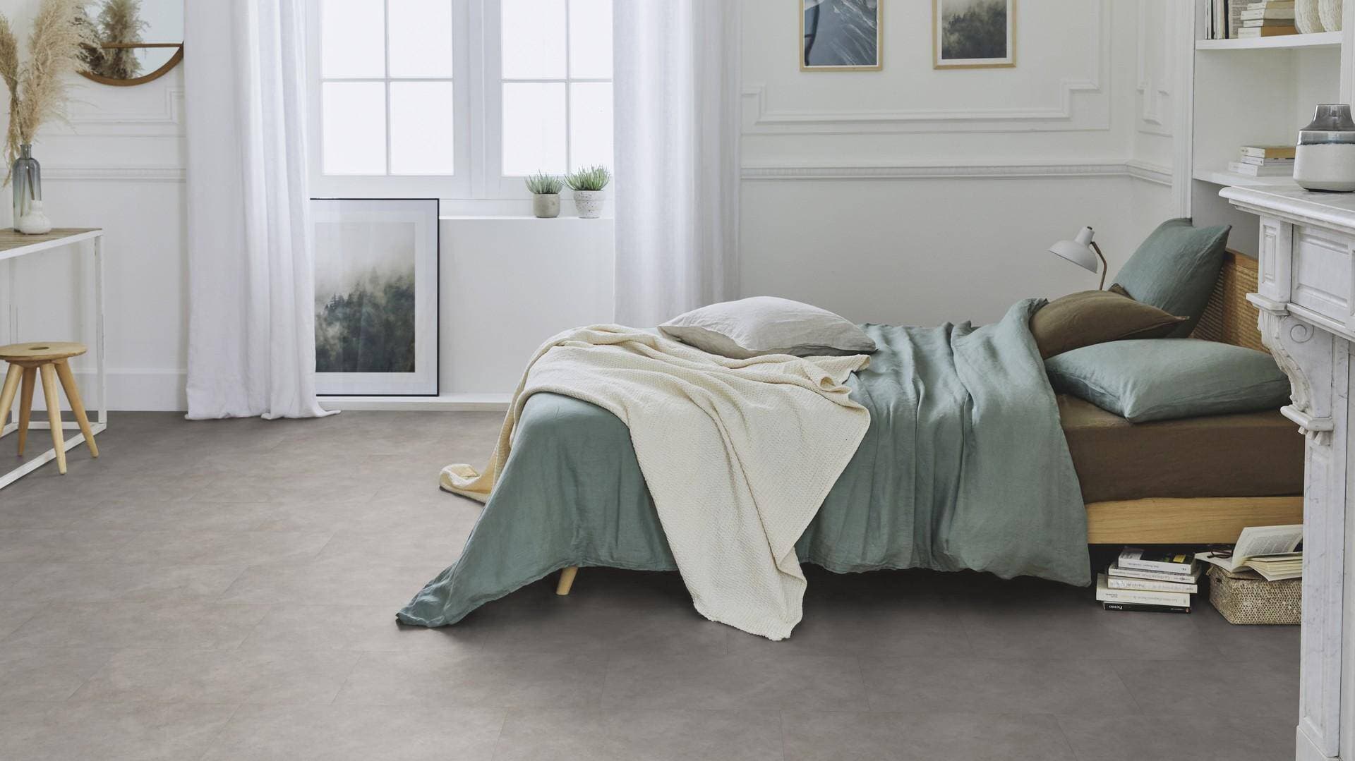 Panele winylowe Tarkett STARFLOOR ULTIMATE 55 timeless concrete light grey 35993020 gr.6,5mm, 4V (1opk.=7szt.=1,26m2) płytki 2