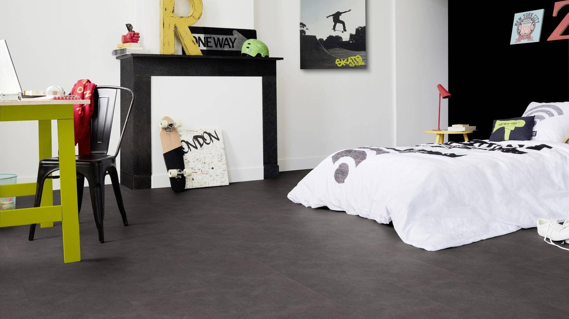 Panele winylowe Tarkett STARFLOOR ULTIMATE 55 timeless concrete antracite 35993021 gr.6,5mm, 4V (1opk.=7szt.=1,26m2) płytki 11