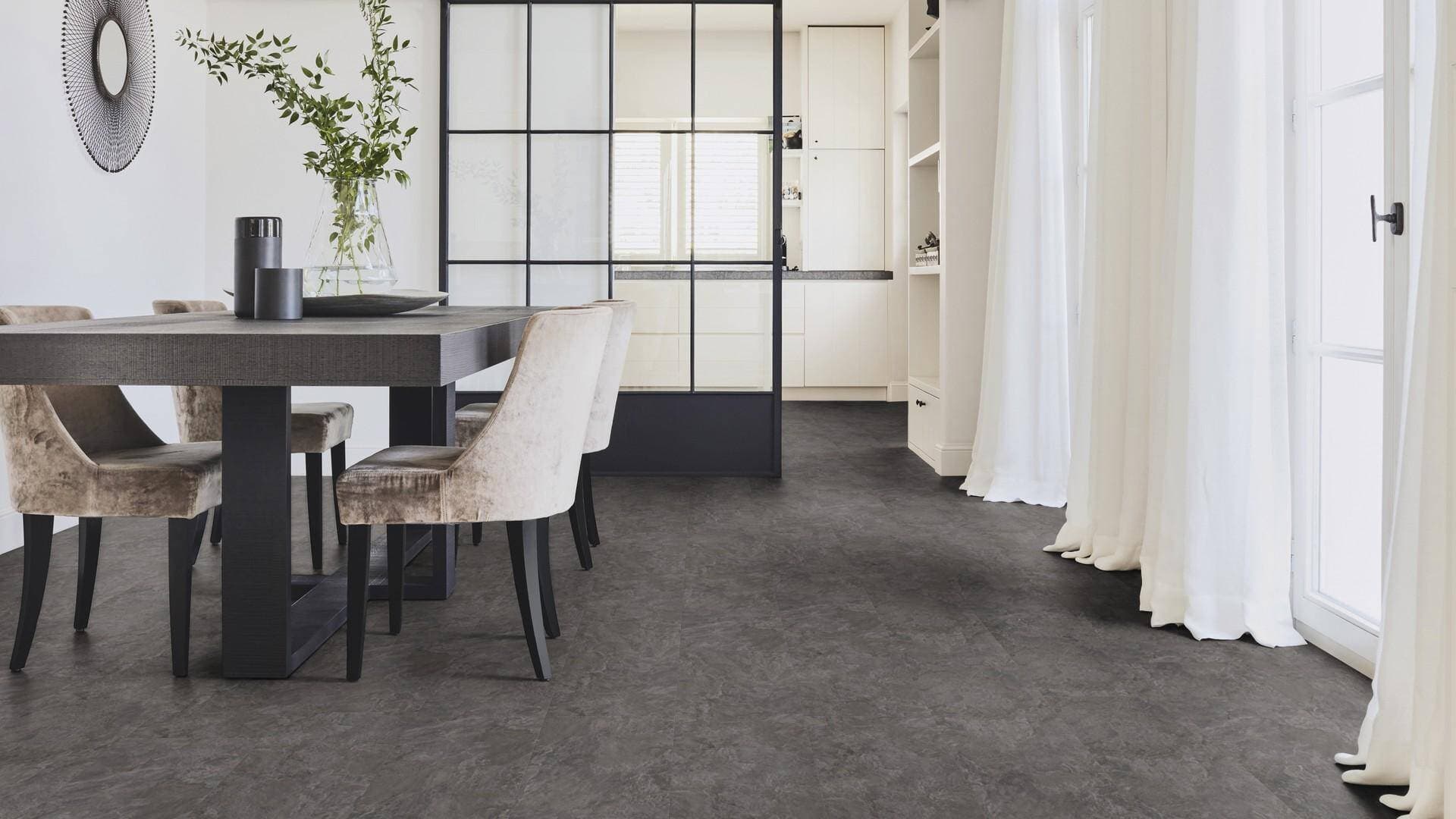 Panele winylowe Tarkett STARFLOOR ULTIMATE 55 old stone antracite 35993023 gr.6,5mm, 4V (1opk.=7szt.=1,26m2) płytki 5