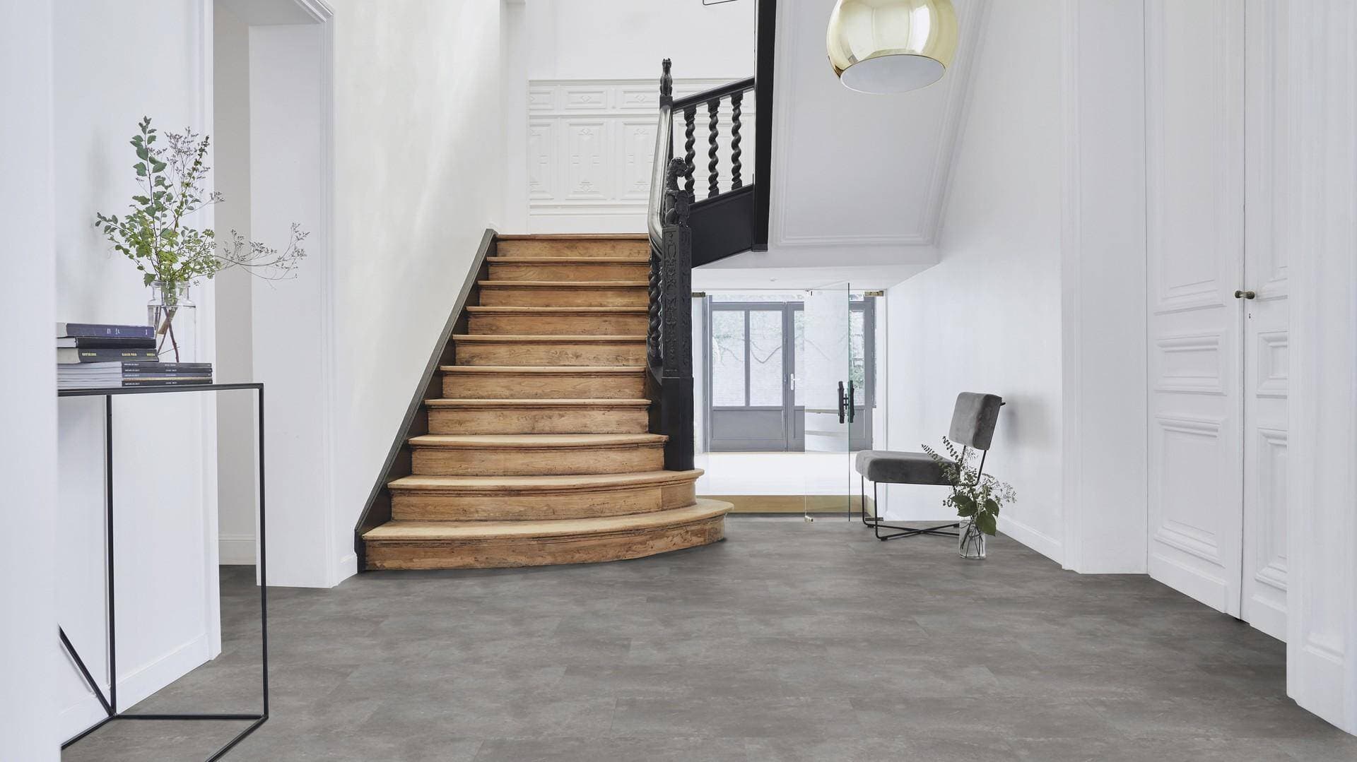 Panele winylowe Tarkett STARFLOOR ULTIMATE 30 tarragona dark 36006014 gr.5mm, 4V (1opk.=9szt.=1,62m2) płytki 13