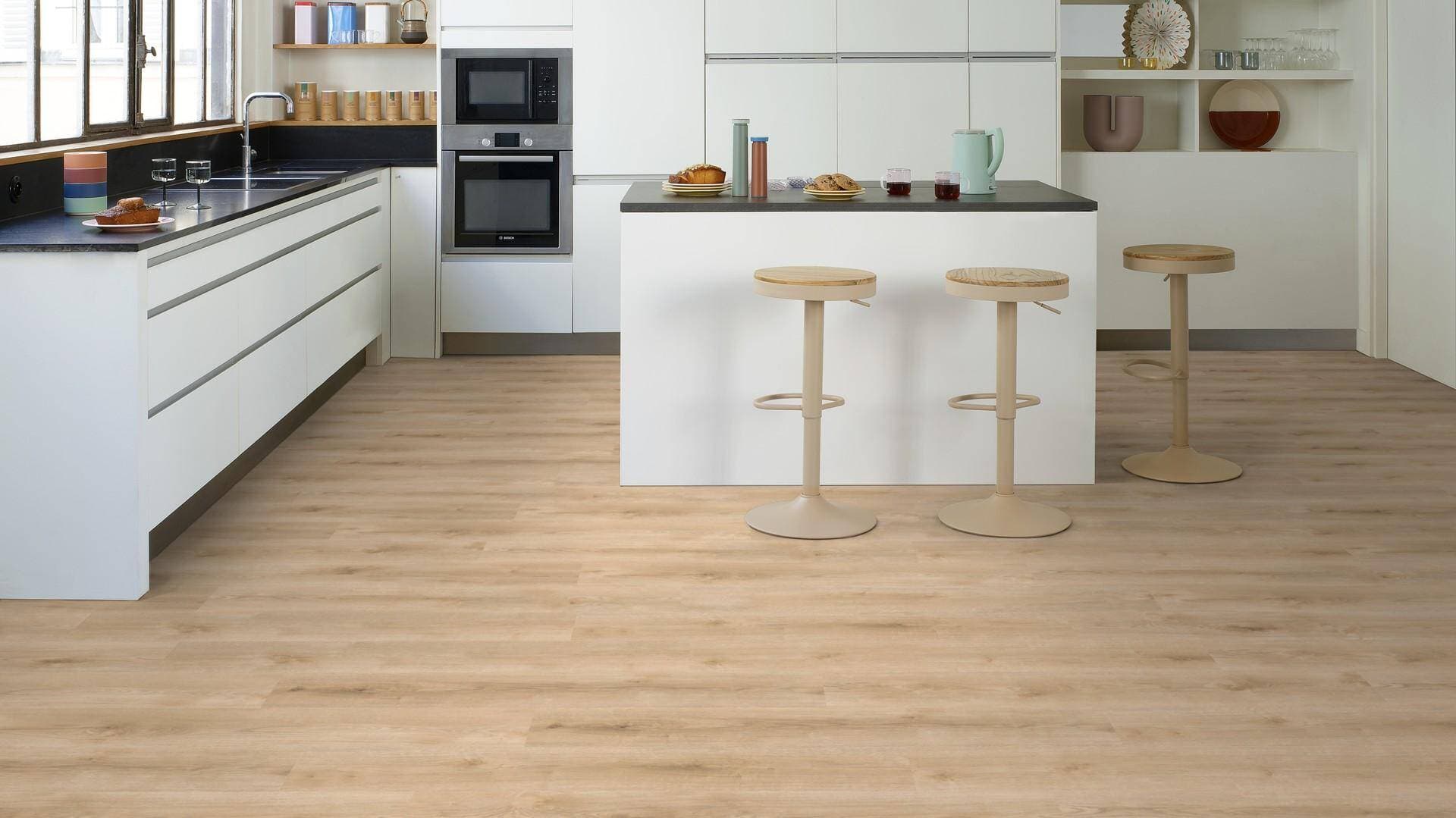 Panele winylowe Tarkett ELEGANCE RIGID 55 season oak beige 280006003 klasa 33, gr.5,5mm, 4V (1opk.=9szt.=2,1654m2) 5
