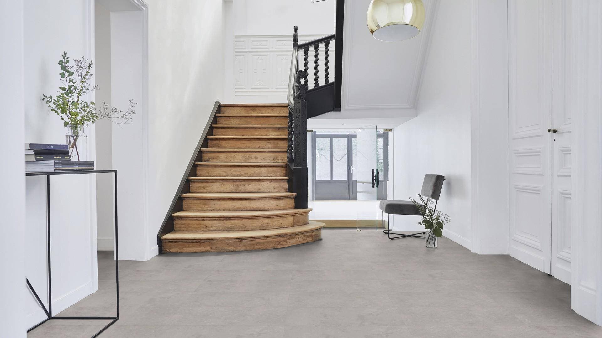Panele winylowe Tarkett ELEGANCE RIGID 55 polished concrete indium 280008019 klasa 33, gr.5,5mm, 4V (1opk.=11szt.=2,2528m2) płytki 11