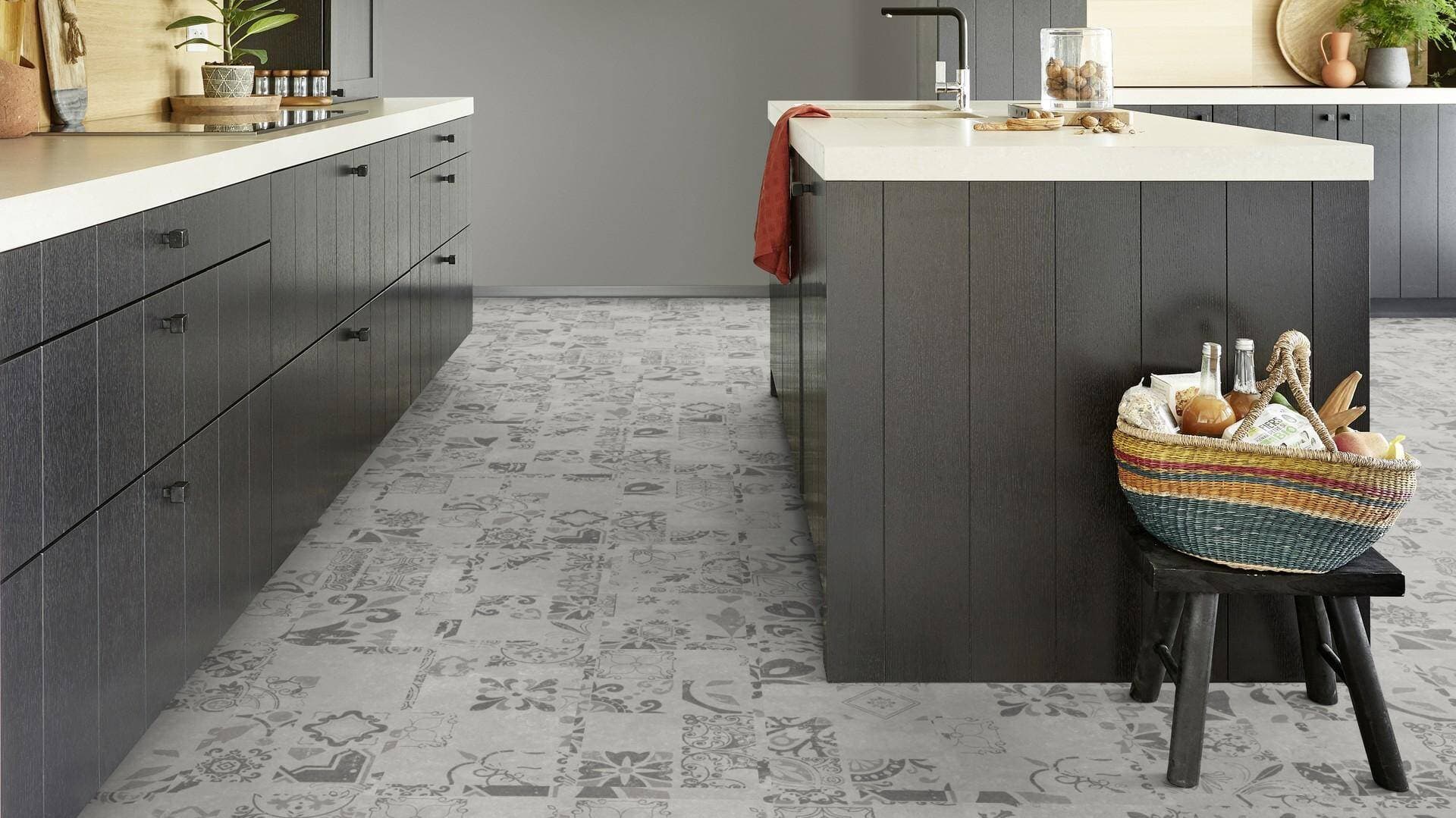 Panele winylowe Tarkett ELEGANCE RIGID 55 medina grey 280008018 klasa 33, gr.5,5mm, 4V (1opk.=11szt.=2,2528m2) płytki 5