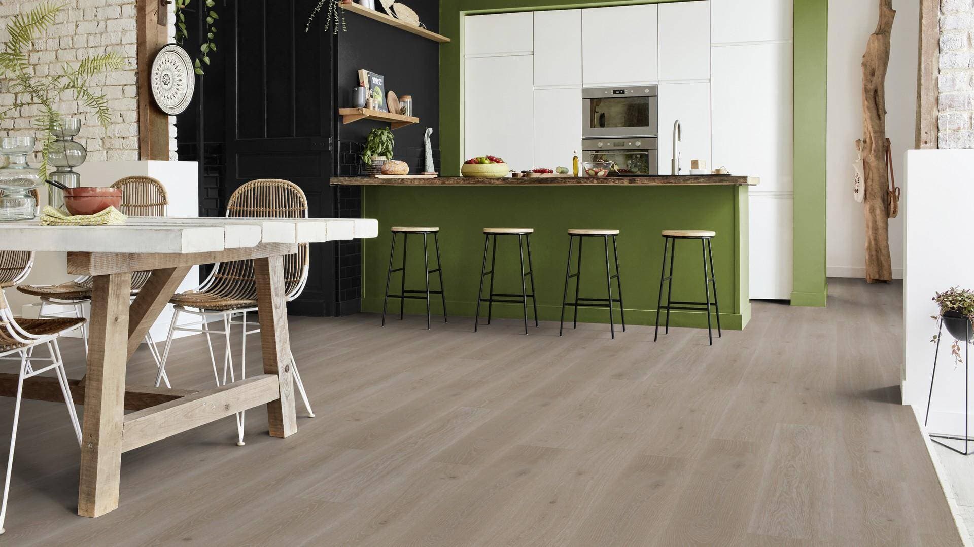 Panele winylowe Tarkett ESSENCE RIGID 55 tribe oak grey 260030008 klasa 33, gr.5mm, 4V (1opk.=9szt.=2,17m2) 6
