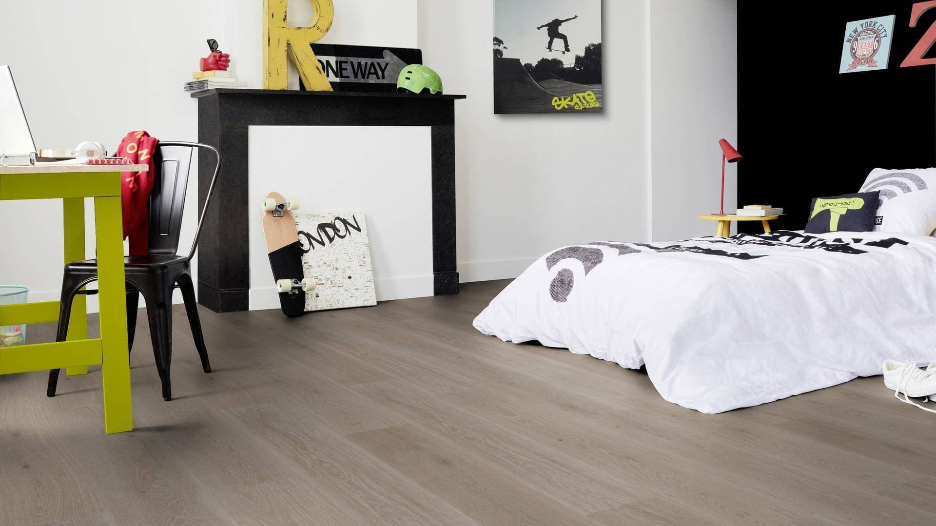 Panele winylowe Tarkett ESSENCE RIGID 55 tribe oak grey 260030008 klasa 33, gr.5mm, 4V (1opk.=9szt.=2,17m2) 7