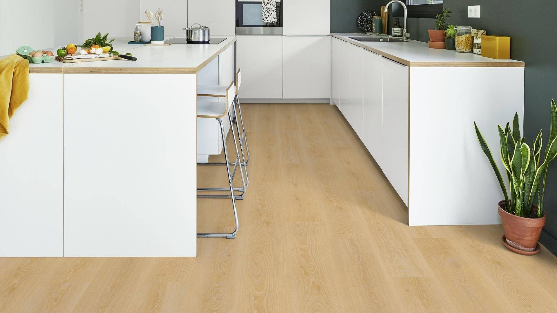 Panele winylowe Tarkett ESSENCE RIGID 30 tribe oak light natural 260032007 klasa 31, gr.5mm, 4V (1opk.=9szt.=2,17m2) 12