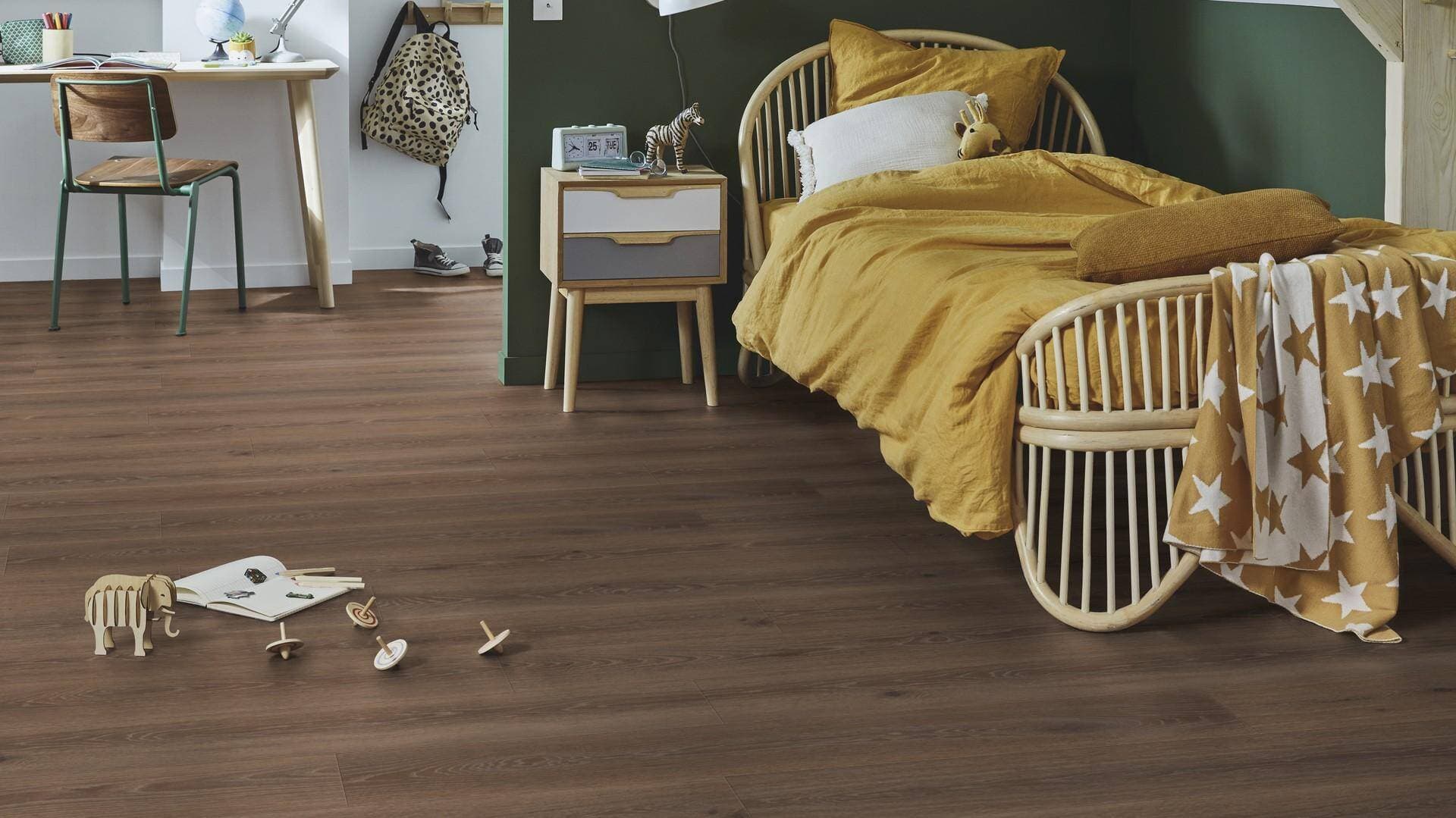 Panele winylowe Tarkett ESSENCE RIGID 30 tribe oak mocha 260032009 klasa 31, gr.5mm, 4V (1opk.=9szt.=2,17m2) 14