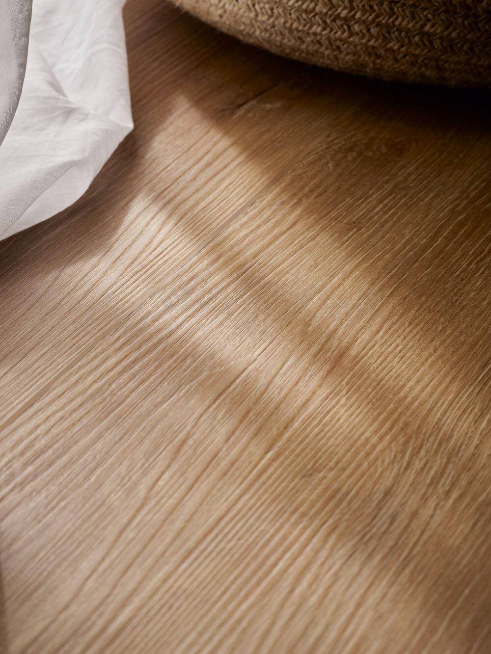 Panele winylowe VOX RIGIO oak priar 6062612 klasa 33, gr.5mm, 4V (1op.=8szt.=2,235m2) 4