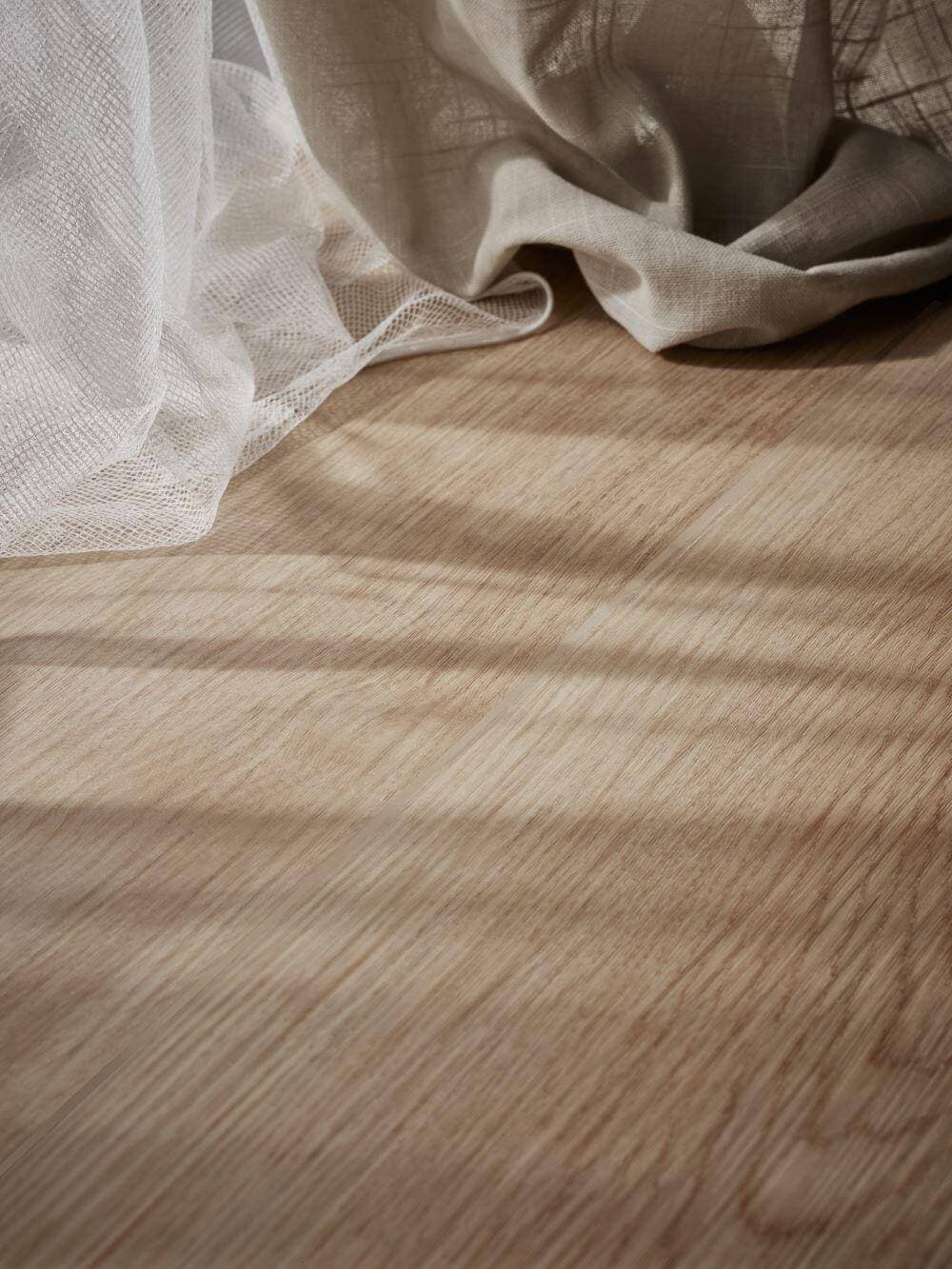 Panele winylowe VOX RIGIO oak pallar 6062610 klasa 33, gr.5mm, 4V (1op.=8szt.=2,235m2) 4