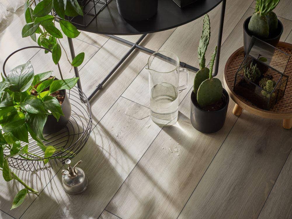 Panele winylowe VOX RIGIO oak demes 6056120 klasa 33, gr.6,5mm, 4V (1op.=8szt.=2,235m2) 6