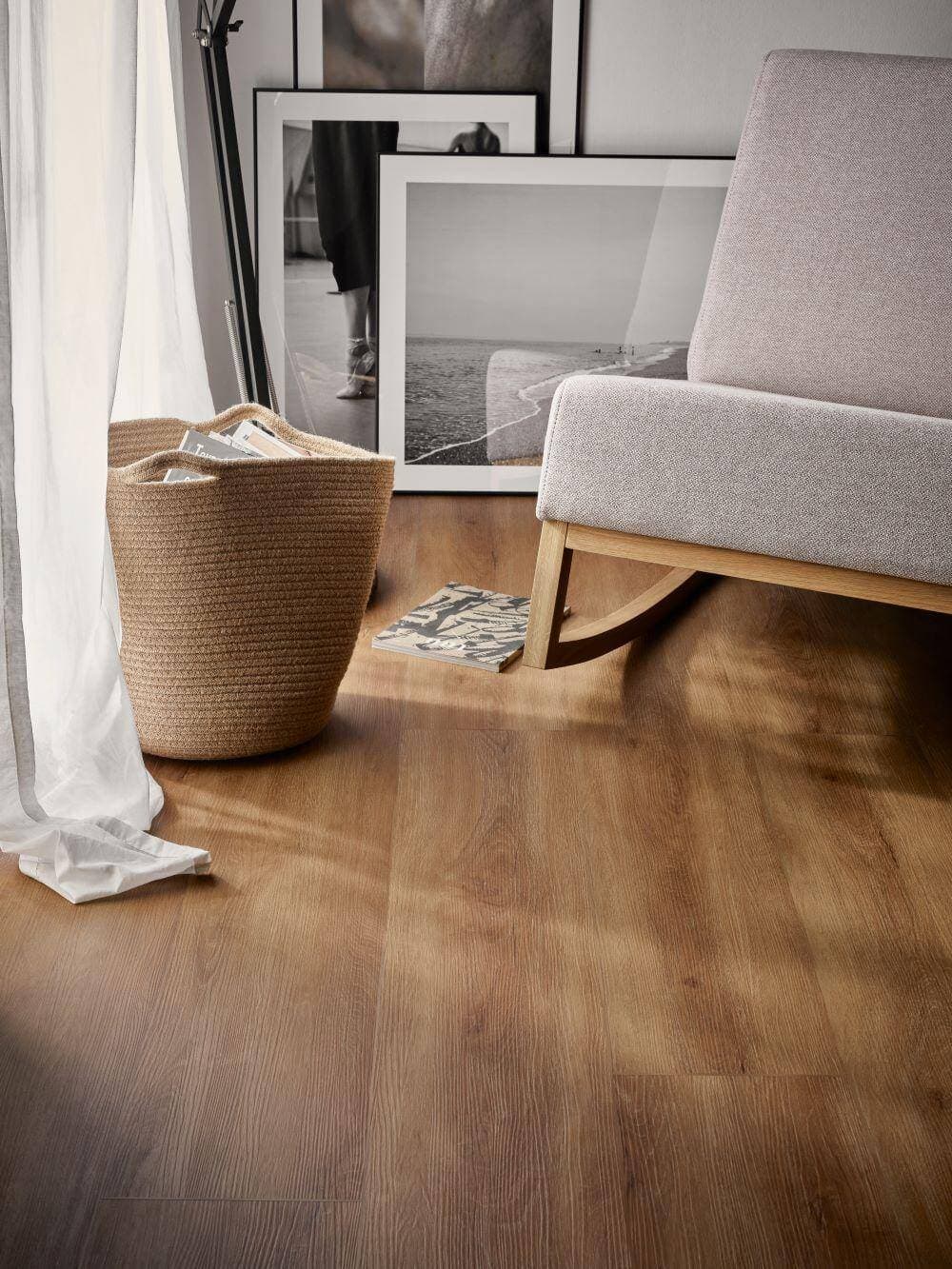 Panele winylowe VOX RIGIO oak priar 6062611 klasa 33, gr.6,5mm, 4V (1op.=8szt.=2,235m2) 2