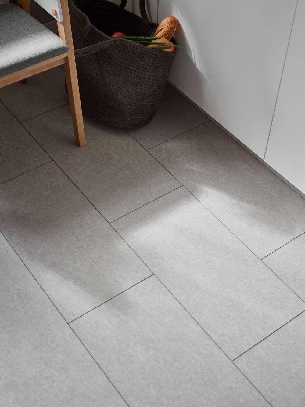 Panele winylowe VOX RIGIO concrete light 6056112 gr.5mm, 4V (1op.=10szt.=1,8m2) płytka 7