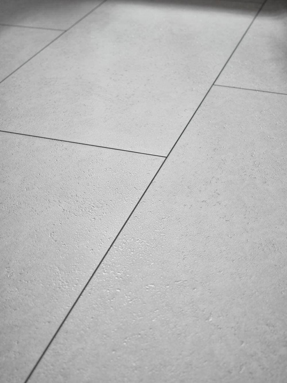 Panele winylowe VOX RIGIO concrete light 6056132 gr.6,5mm, 4V (1op.=10szt.=1,8m2) płytka 2